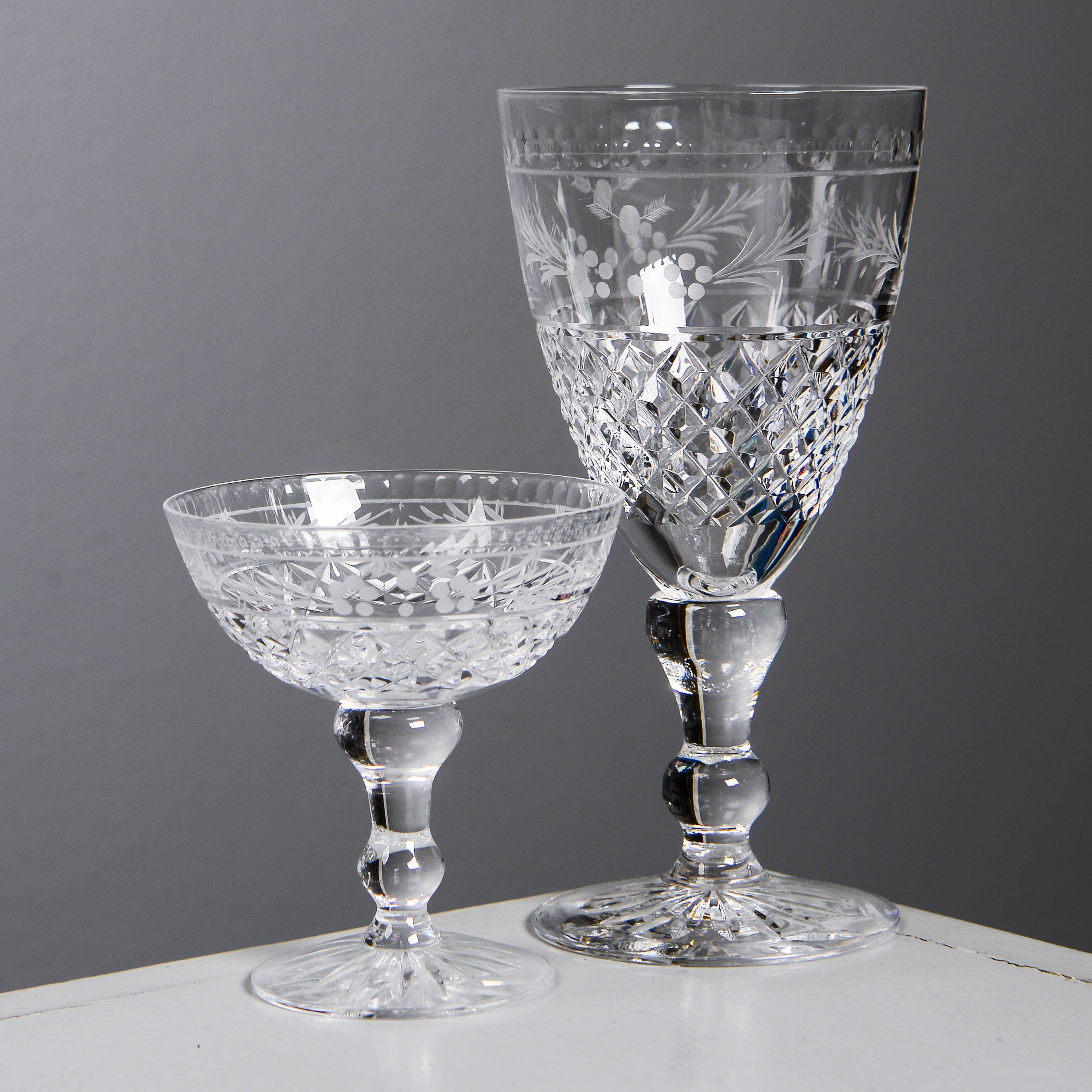 FRITZ KALLENBERG. "Elvira Madigan", rödvinsglas & madeiraglas, för 6 personer, Kosta Boda (12 delar).