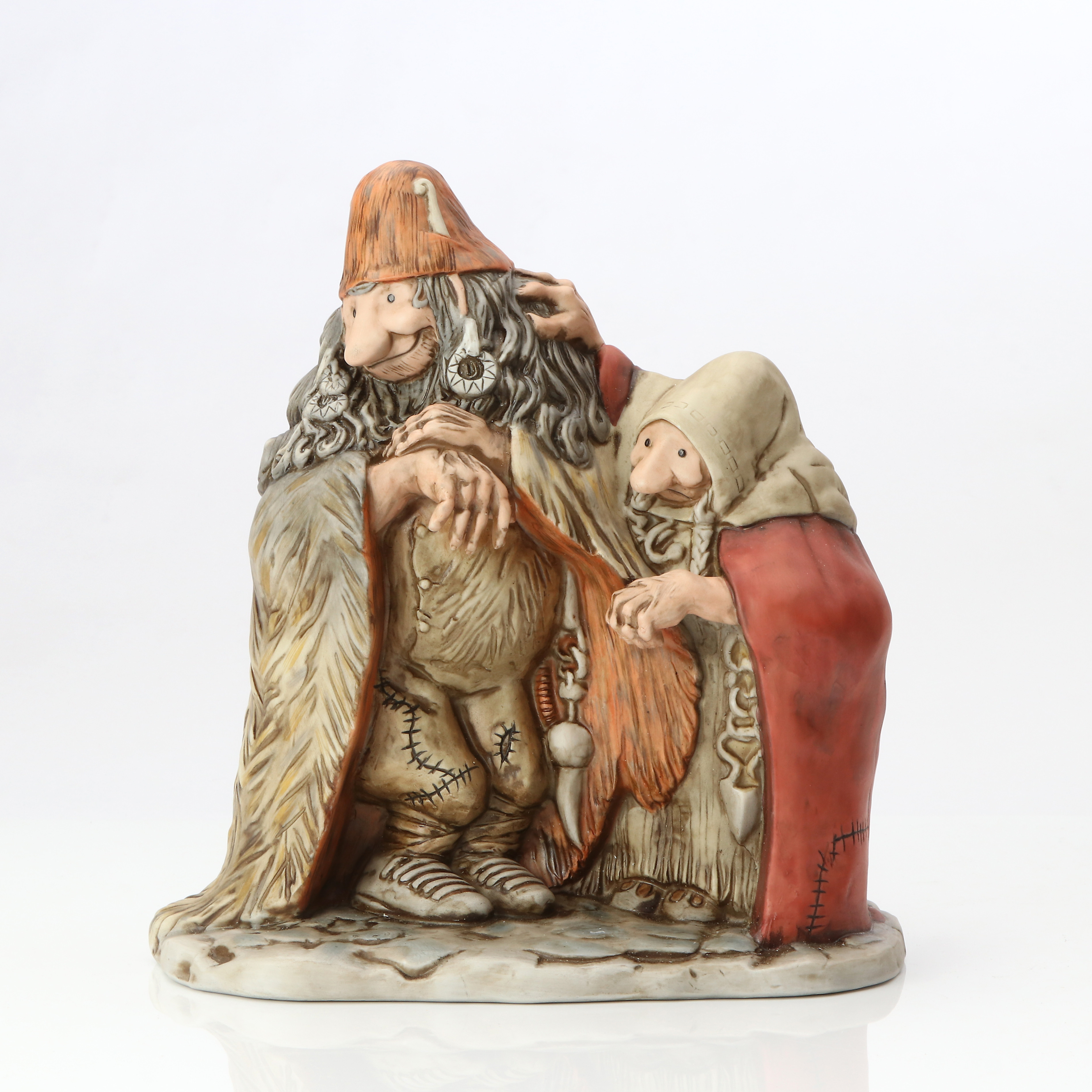 FIGURGRUPP. Biskviporslin. "I trollens värld", Nils Holgersson Gården AB, efter Johan Bauer.