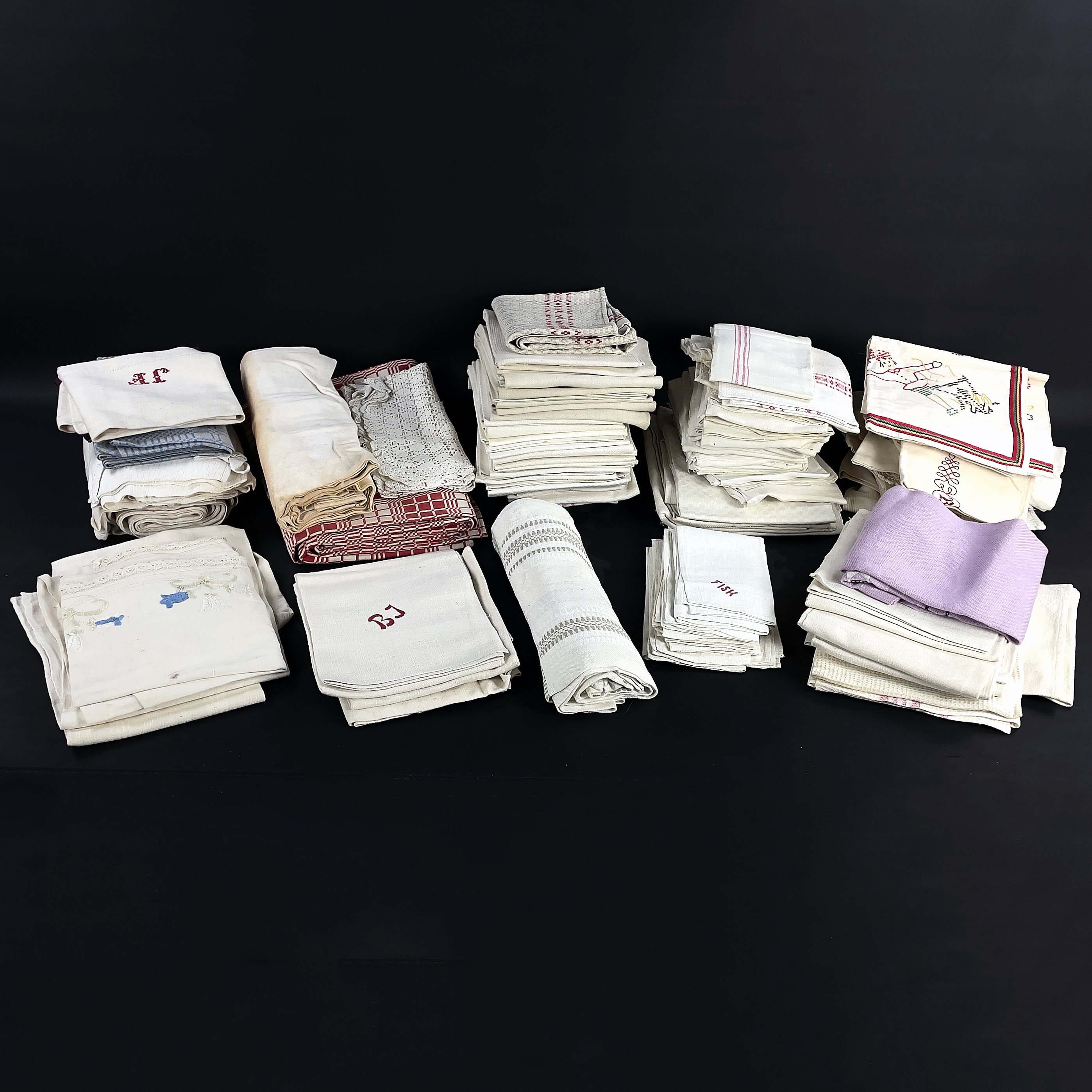 PARTI DUKAR, SERVETTER, HANDDUKAR, linne/bomull, 1900-tal.