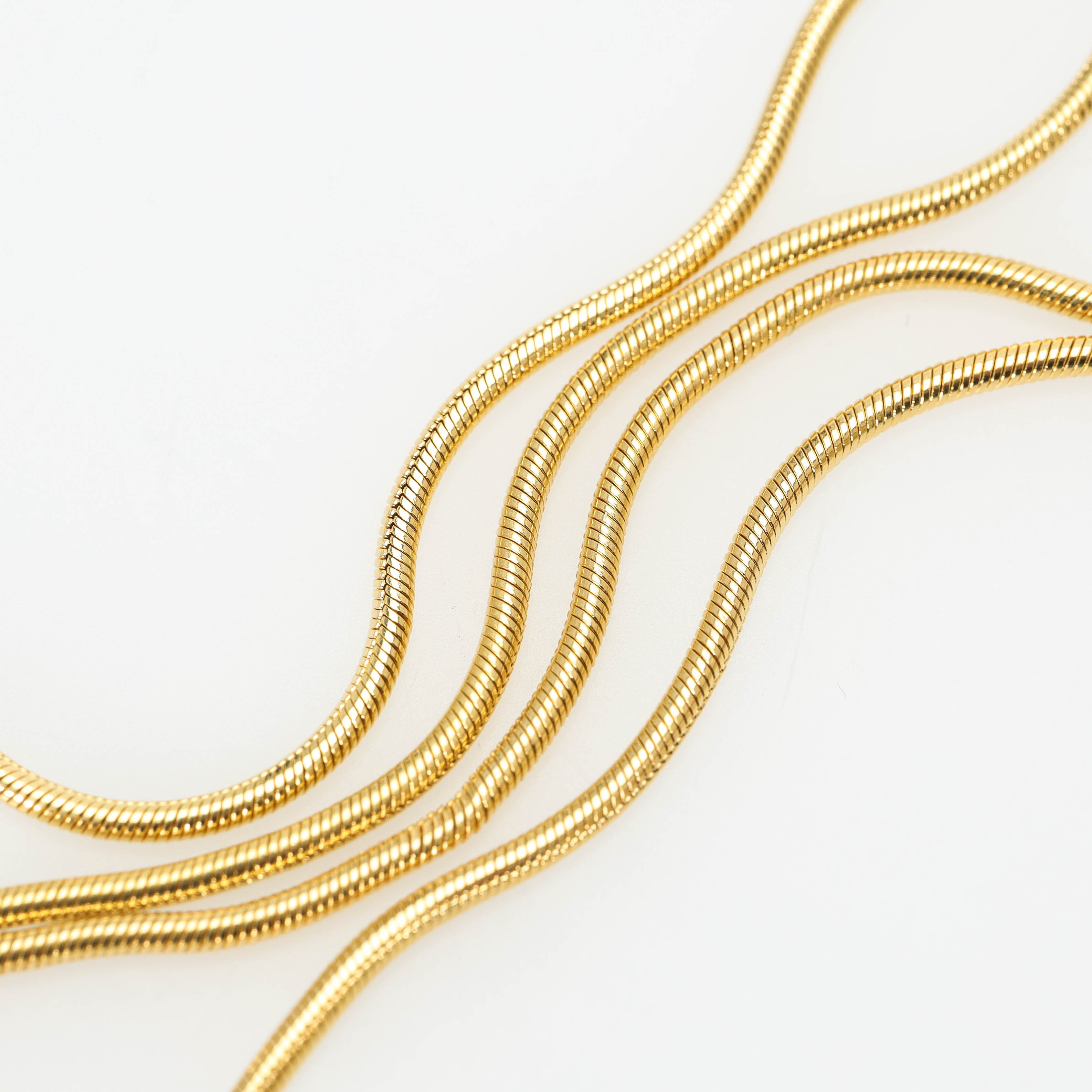 Halskedja, 18 k guld, ormlänk, längd 43 cm, Unoaerre, Italien.