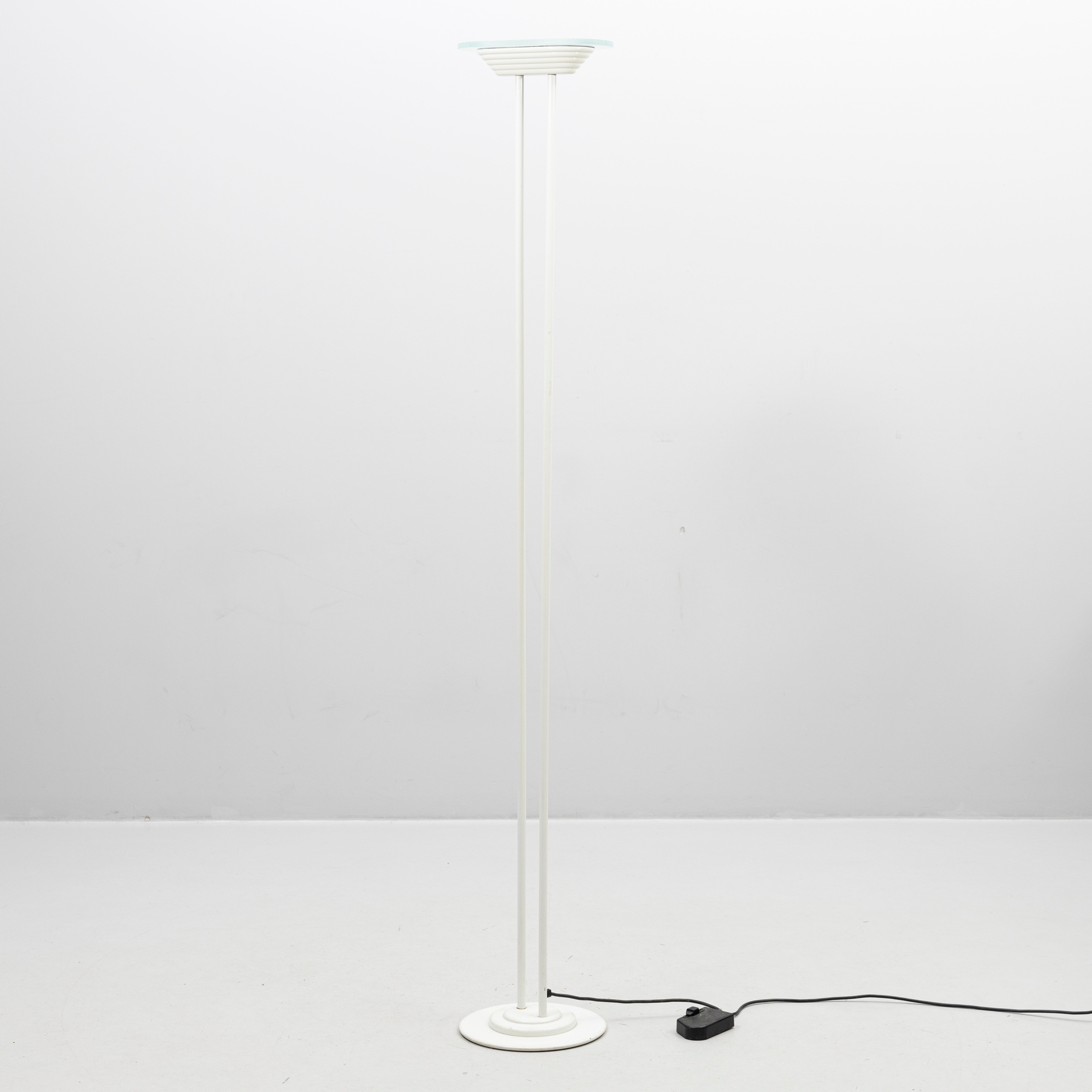 F. CIVETTI - P. BAIOCCO. Uplight / golvlampa, "Mascia", Cil Italia, 1980/90-tal.