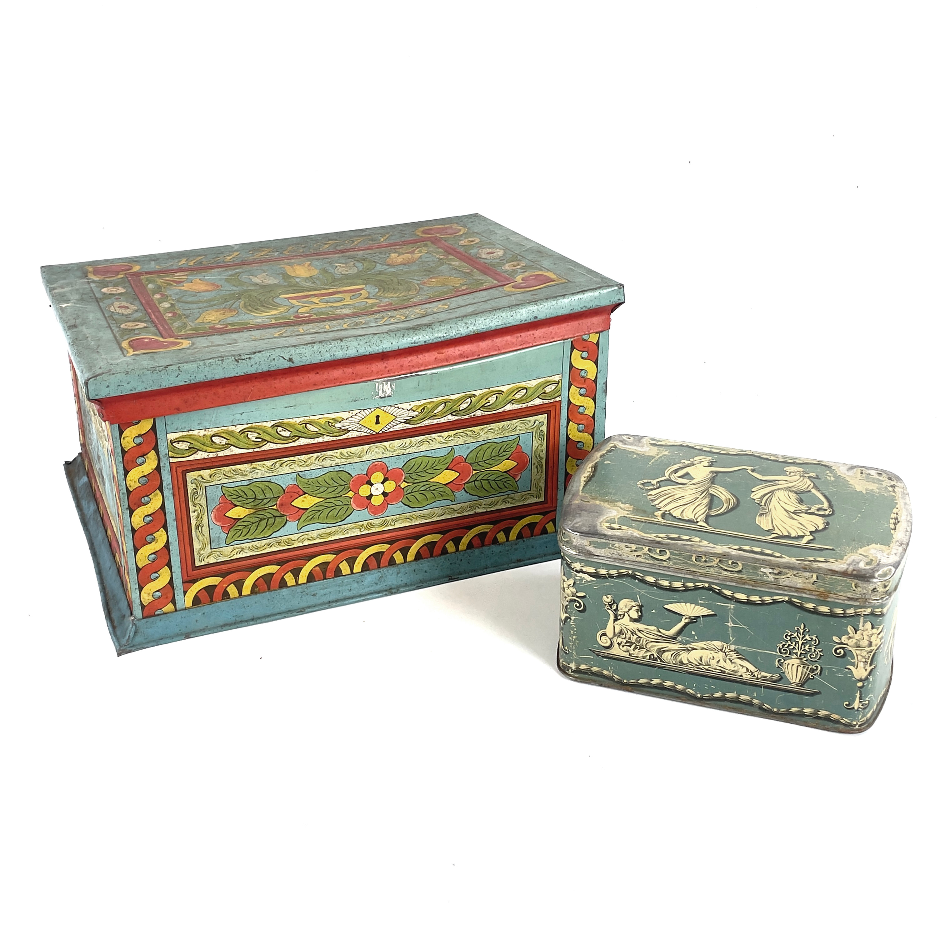 PLÅTBURKAR, 2 st. Litograferad plåt, bl.a. "Mazetti", Malmö, 1900-tal.