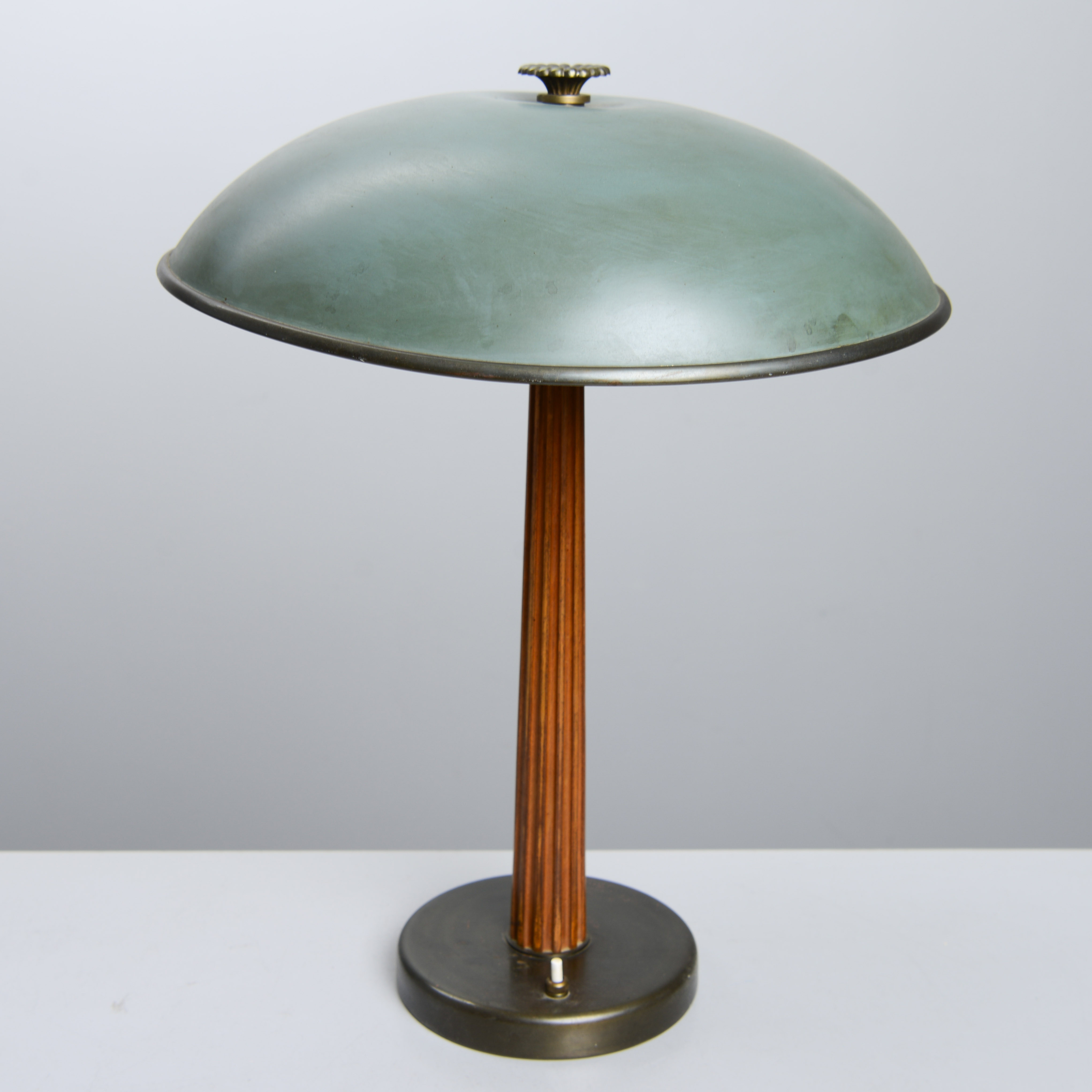 ERIK TIDSTRAND. Bordslampa, modell 29595, Nordiska Kompaniet, 1930/40-tal.