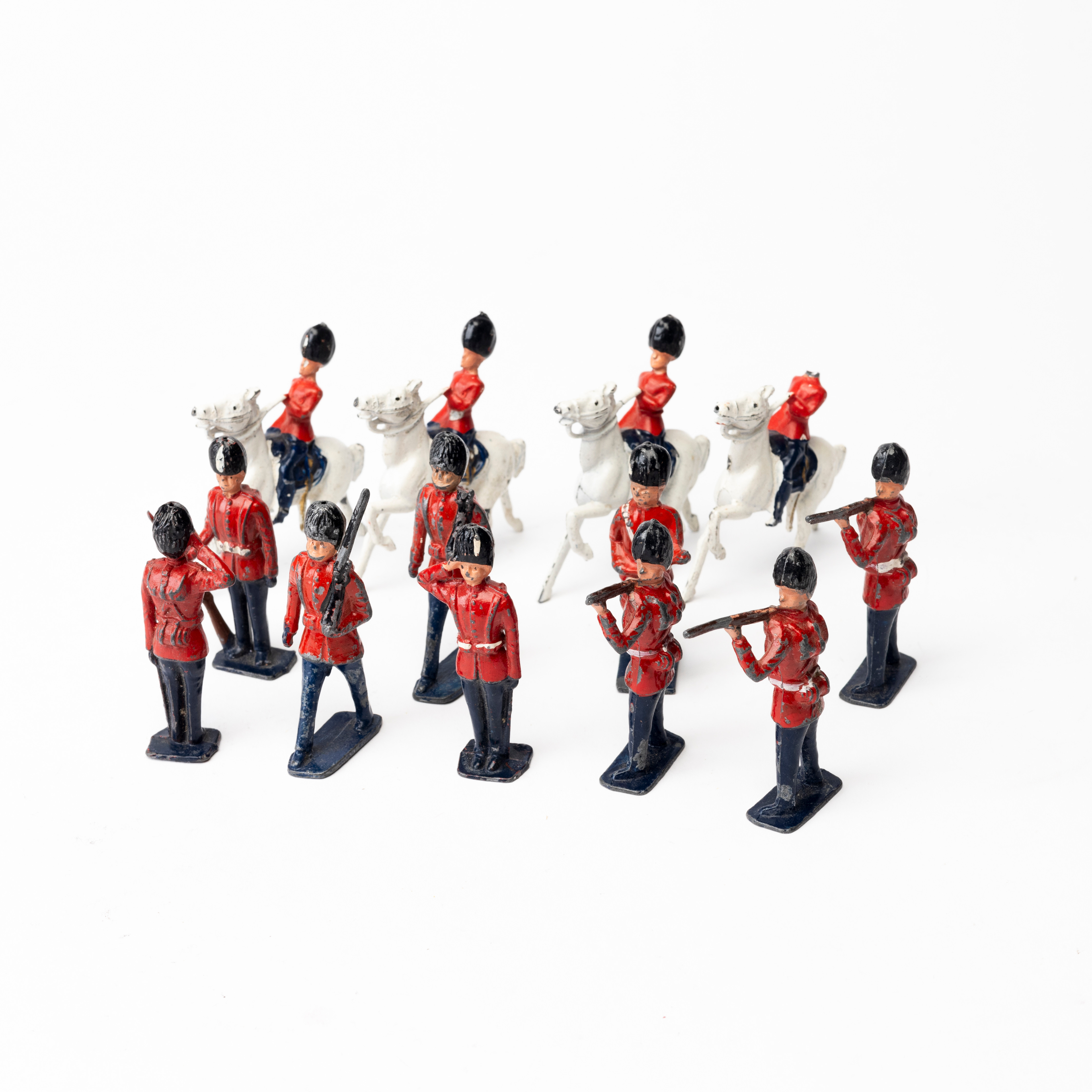 TENNSOLDATER, 13 st, England, delvis märkt Crescent Toys, 1900-tal.