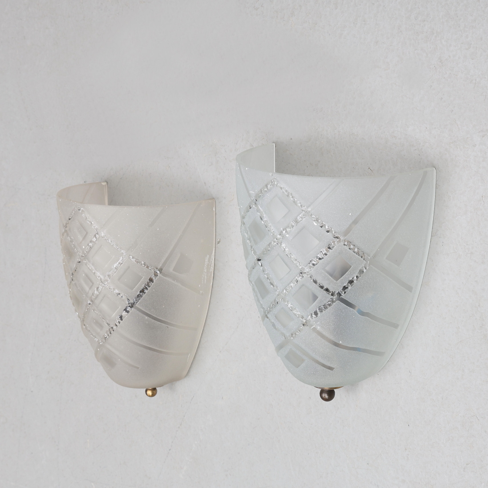 VÄGGLAMPOR, ett par, glas, Swedish Modern, 1900-tal.