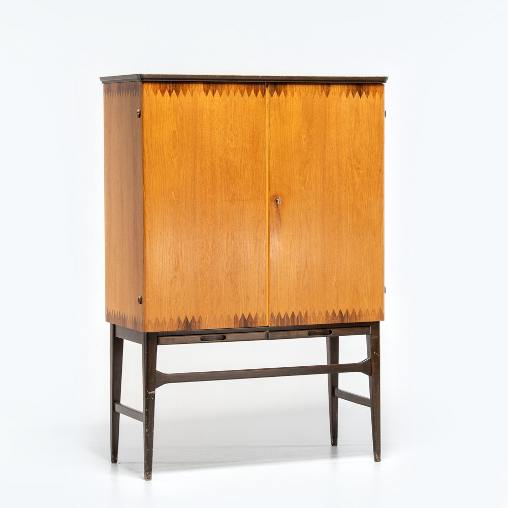 BARSKÅP, modell nr 345, Abrahamsbergs Möbelfabrik, Taberg 1950-tal.