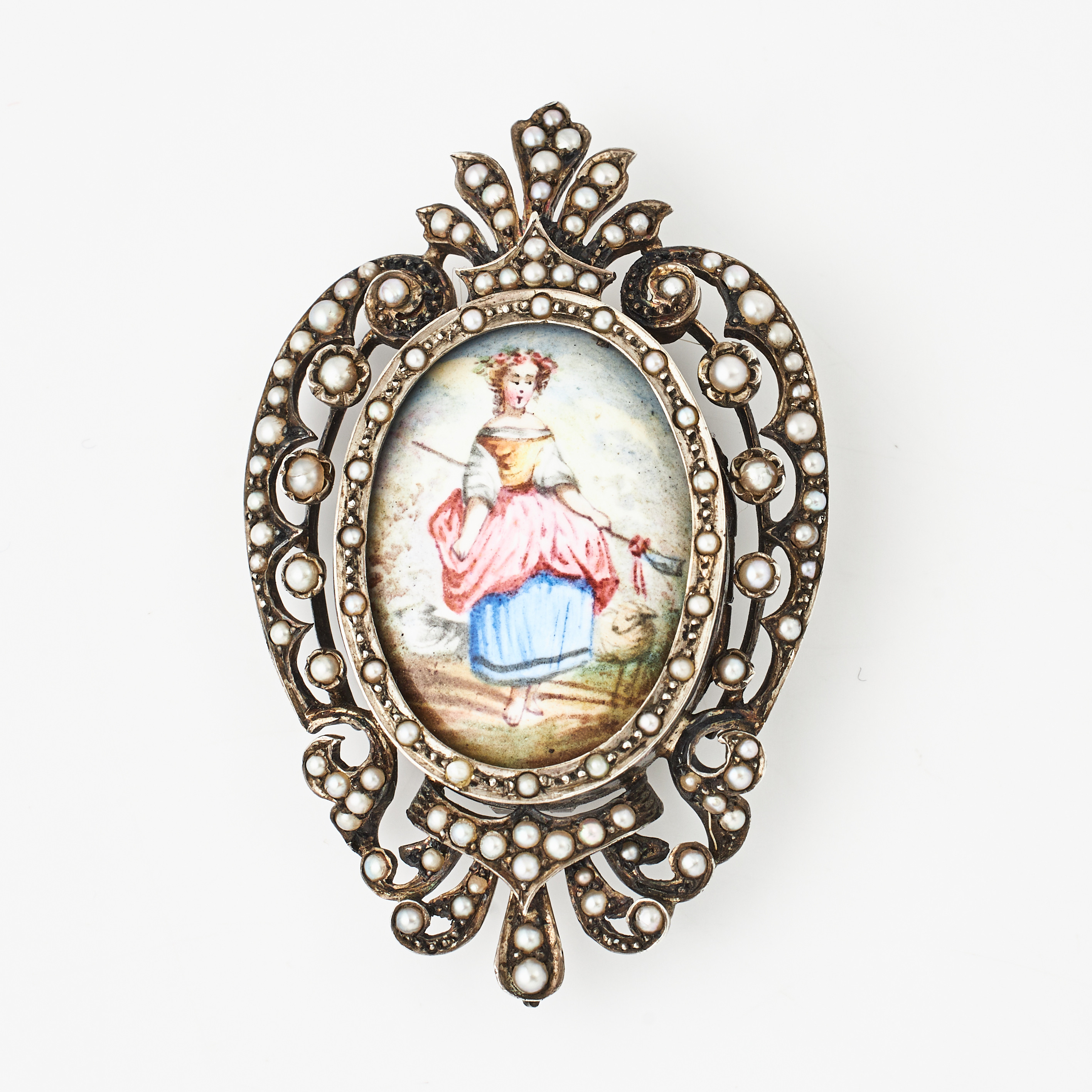 BROSCH, silver, med gömma. dekor med orientpärlor, porslinsplatta med tryckt motiv föreställande flicka i landskap, 1800-talets senare del.