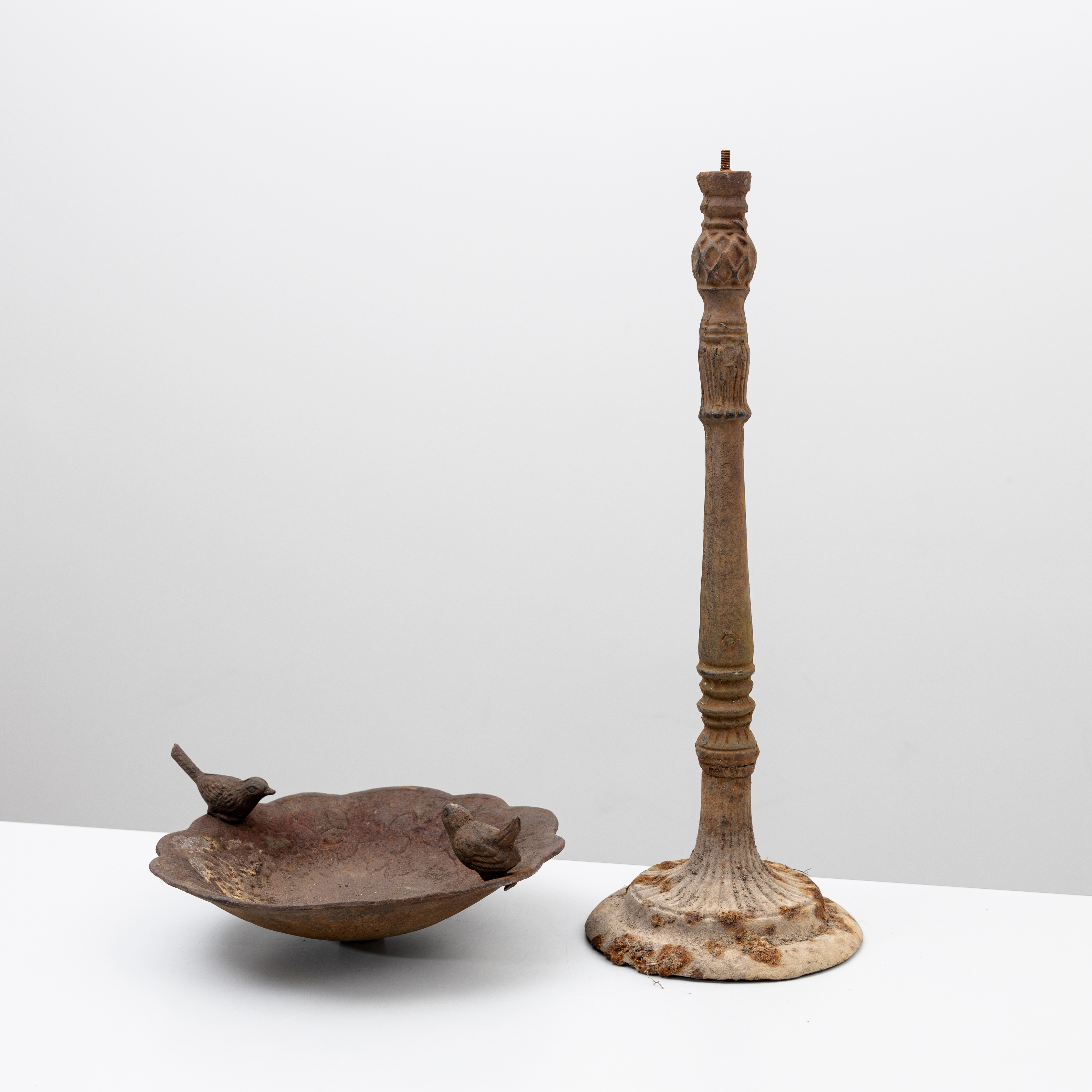 FÅGELBAD, gjutjärn, modern tillverkning.