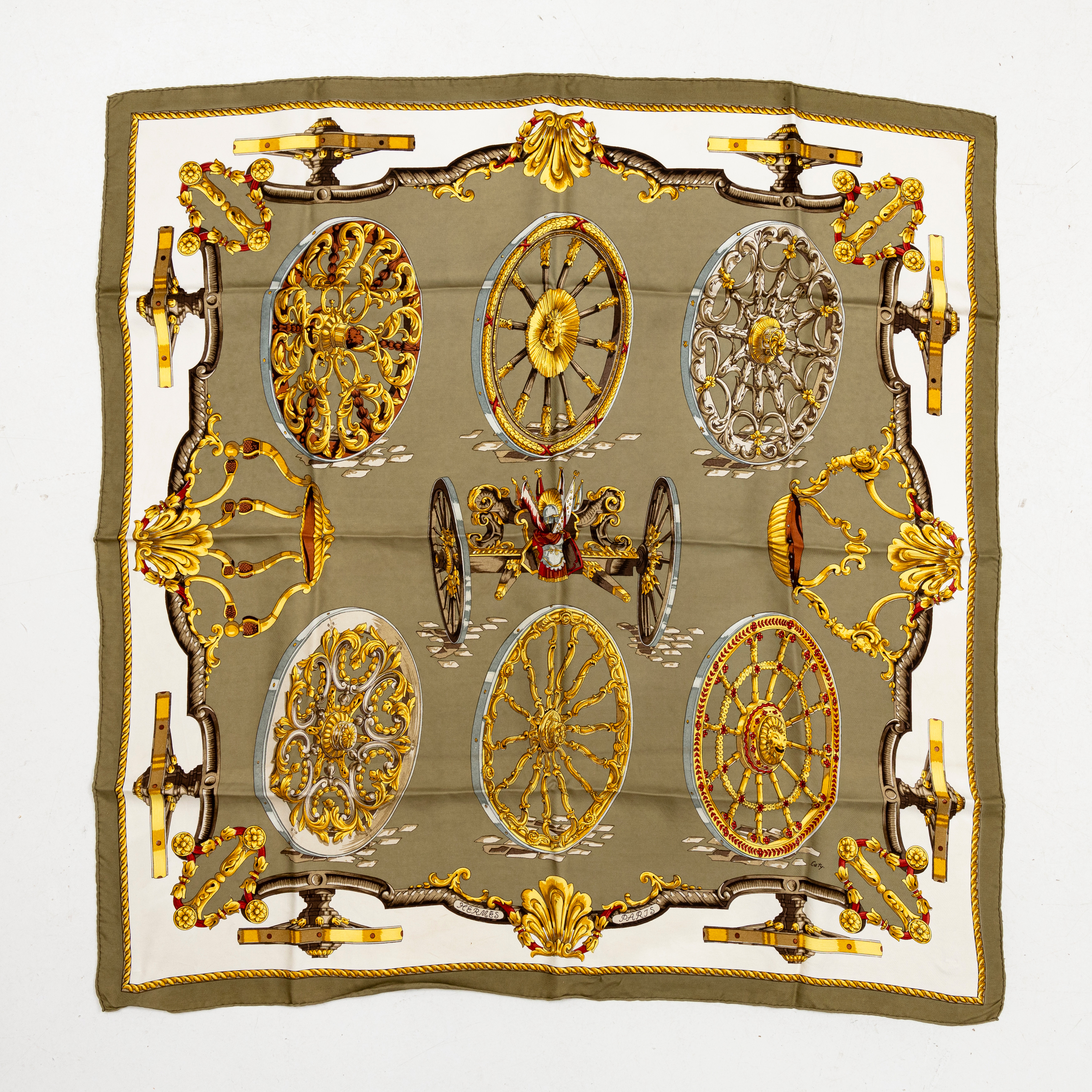 HERMÈS. Scarf,, siden, "Roues de Canon", formgiven av Caty Latham för Hermès 1967, Paris, Frankrike.