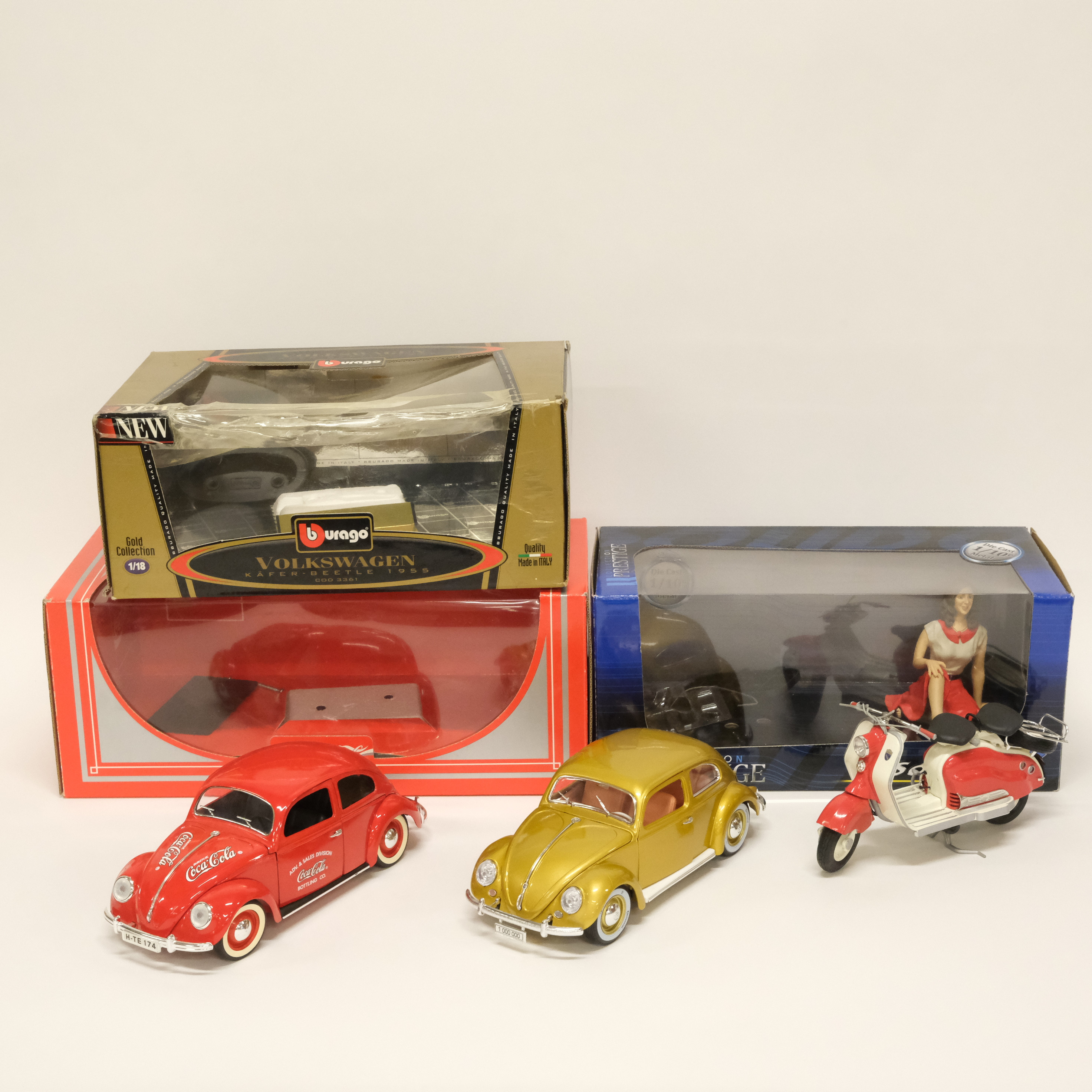 TRE MODELLFORDON. SOLIDO OCH BBURAGO. SKALA 1:10-1:18.