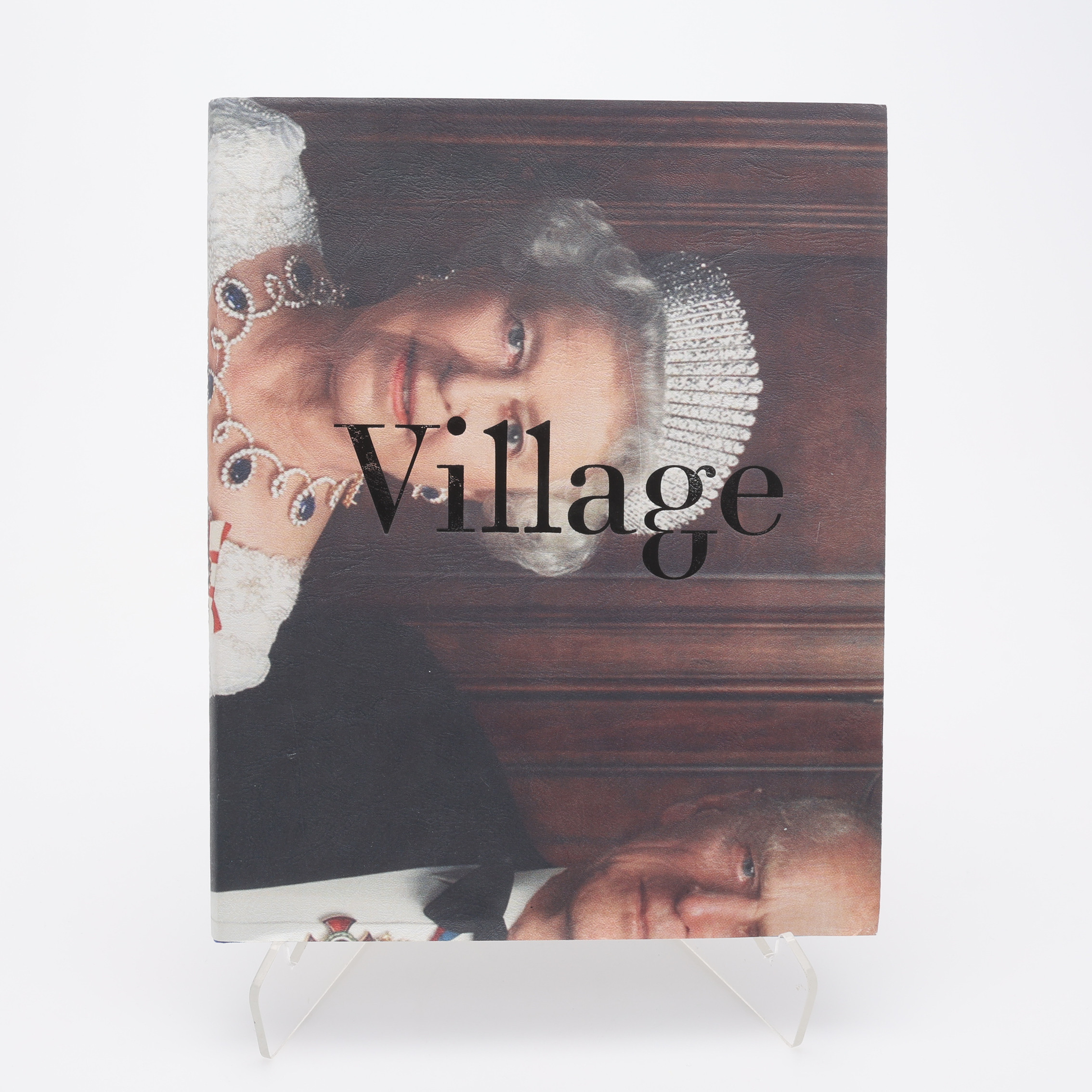 FOTO. KLARA KÄLLSTRÖMS OCH THOBIAS FÄLDTS VILLLAGE 2014 MED 121 FÄRGFOTOGRAFIER FRÅN DET FRANSKA CANADA.