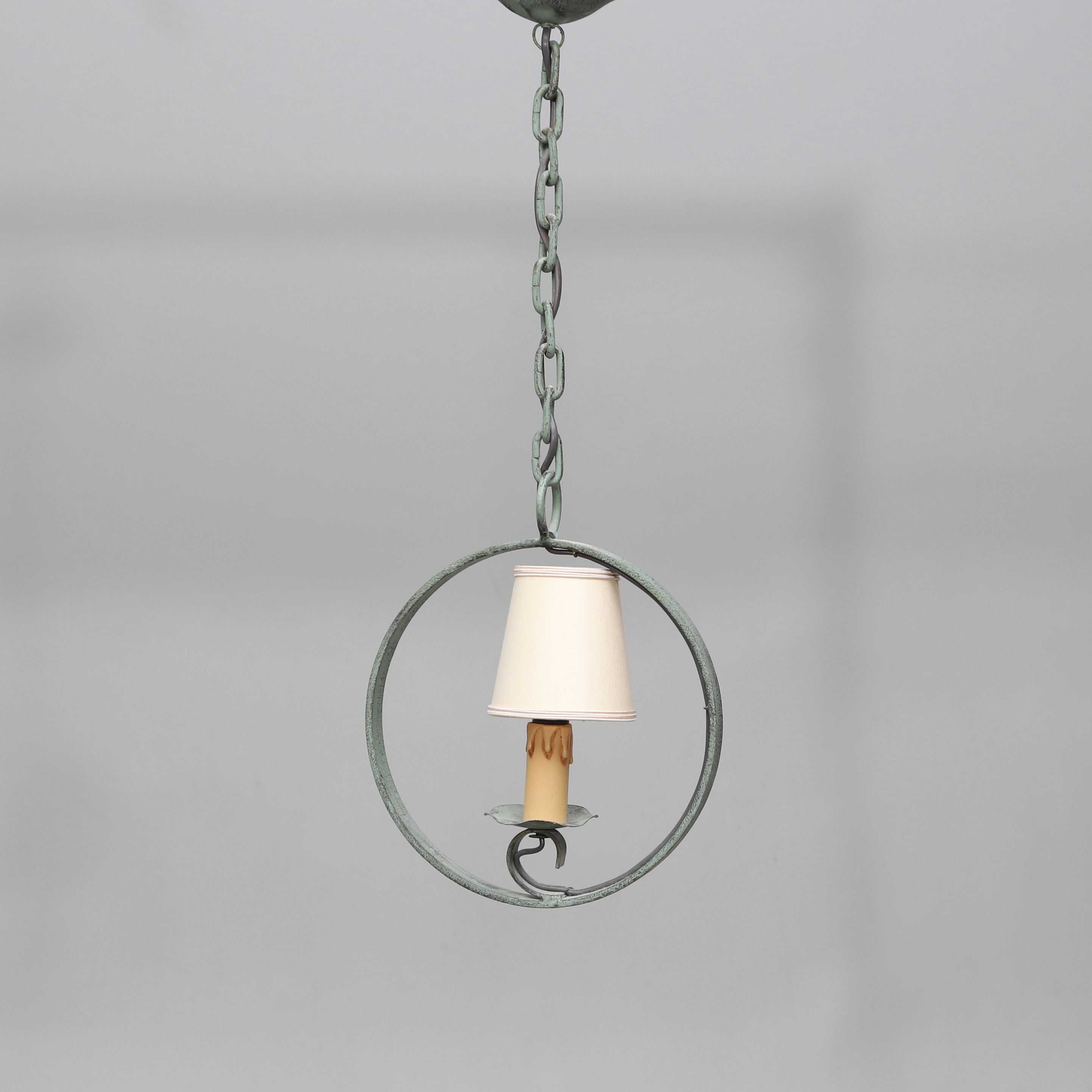 TAKLAMPA, grönpatinerad metall, 1930-/40-tal.