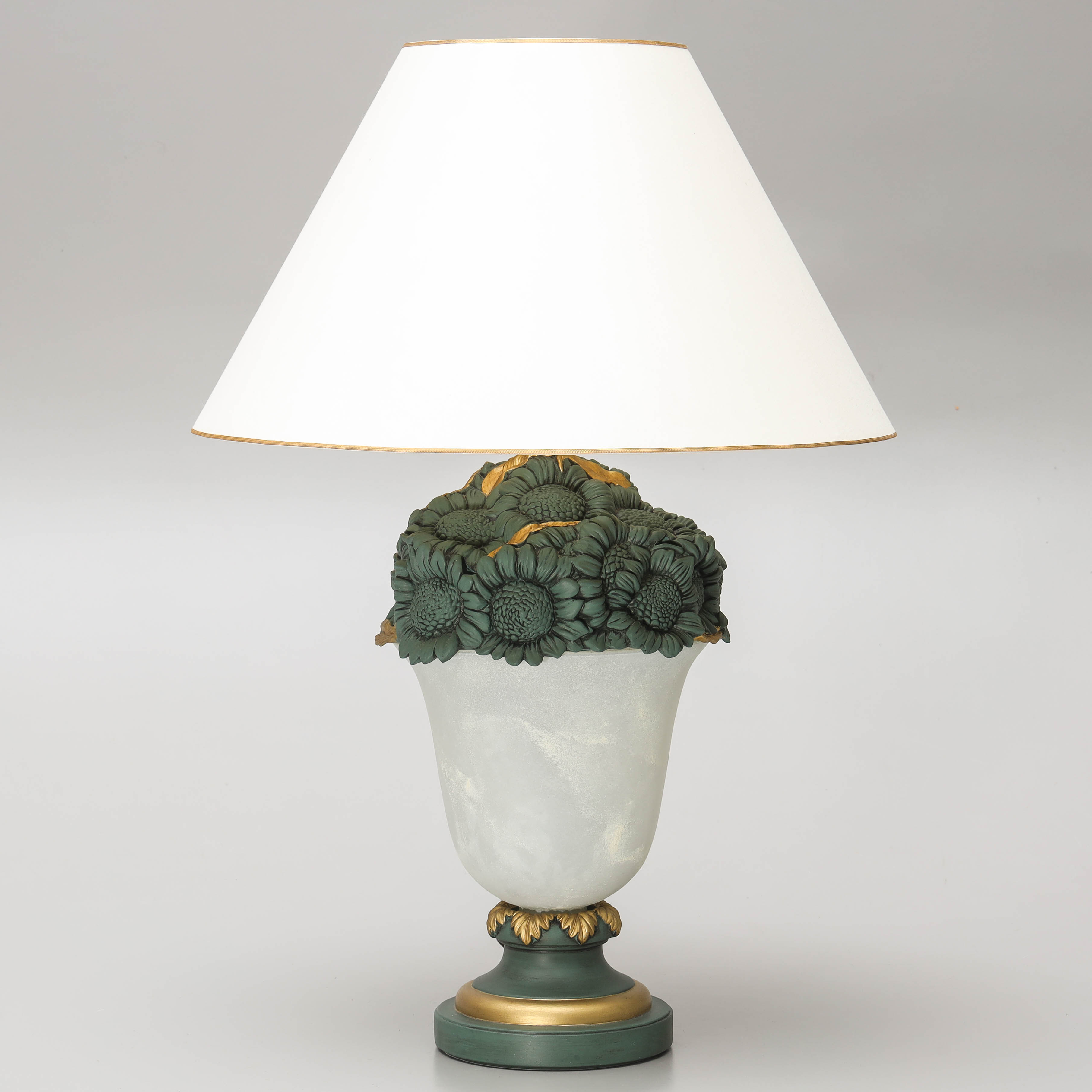 BORDSLAMPA, keramik, höjd 80 cm, 1900-tal.