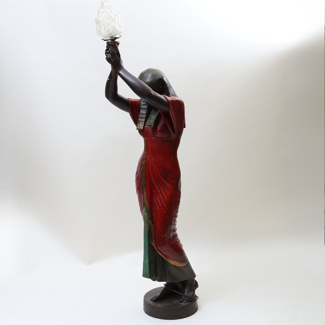 GOLVLAMPA, 1900/2000-tal, Egyptiserande kvinna.