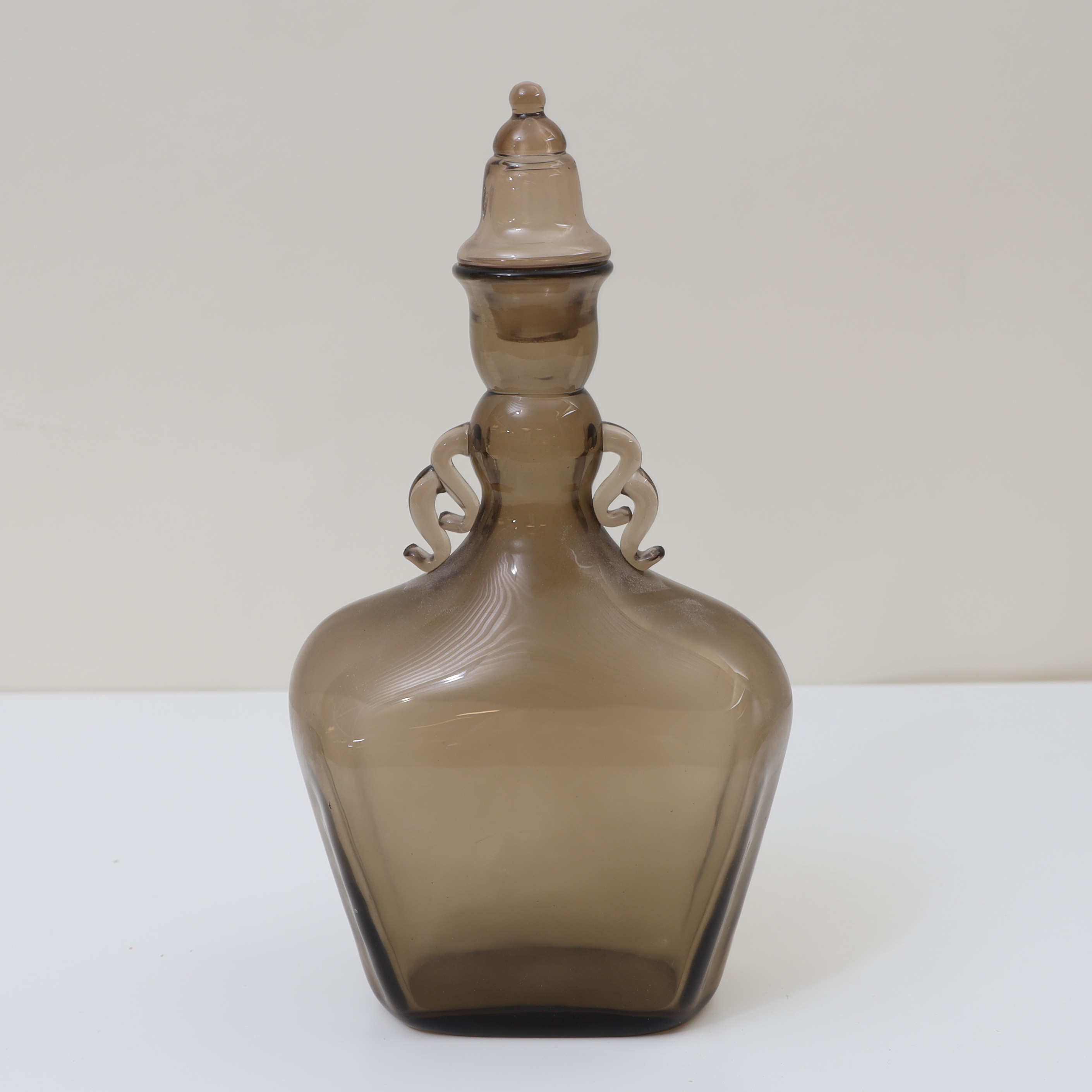 SIMON GATE. Karaff, Orrefors/Sandvik glasbruk, Sodatonat glas.