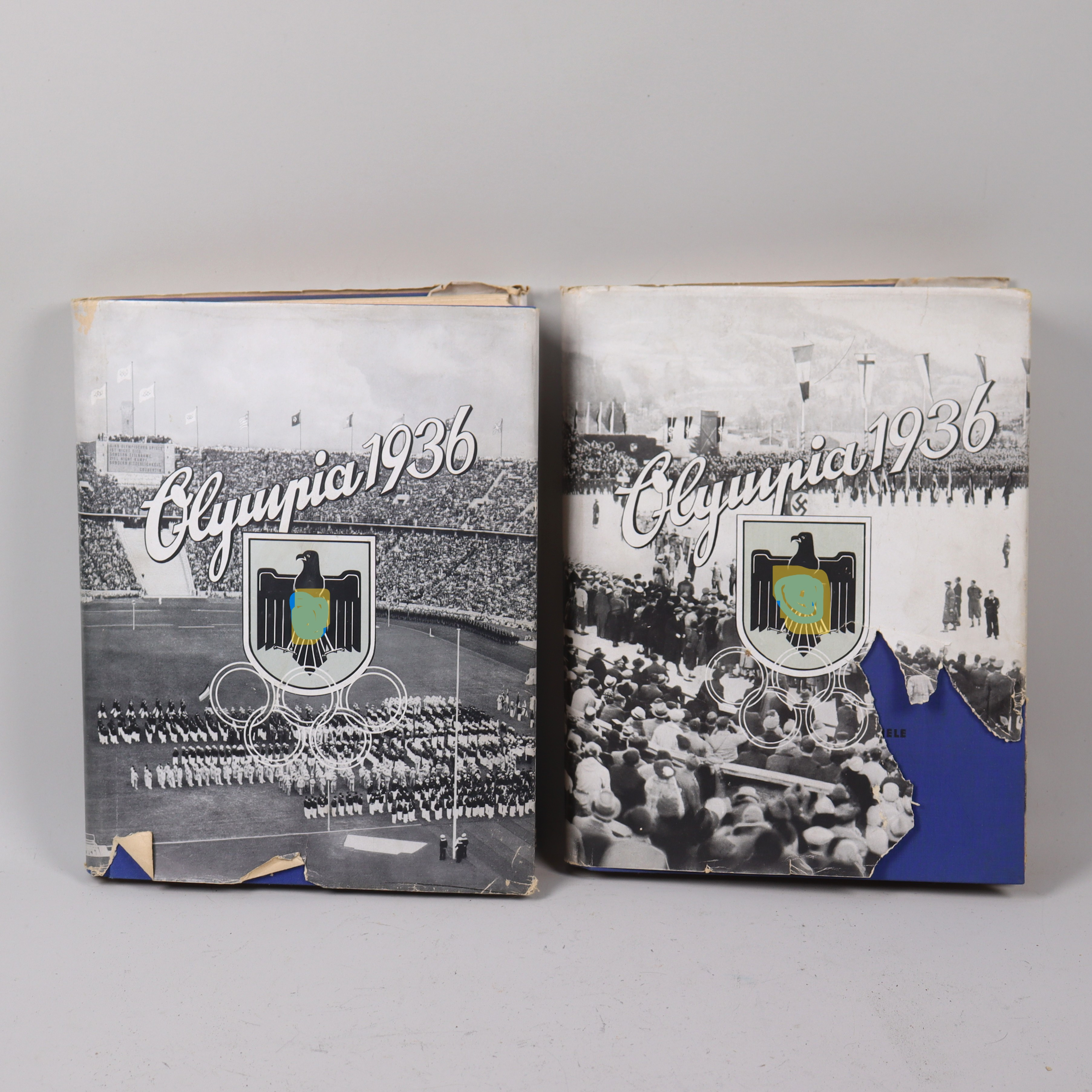 BÖCKER, Olympiska Spelen 1936 i Berlin, "Die Olympischen Spiele 1936 in Berlin und Garmisch-Partenkirchen Band I-II" med inklistrade fotografier.