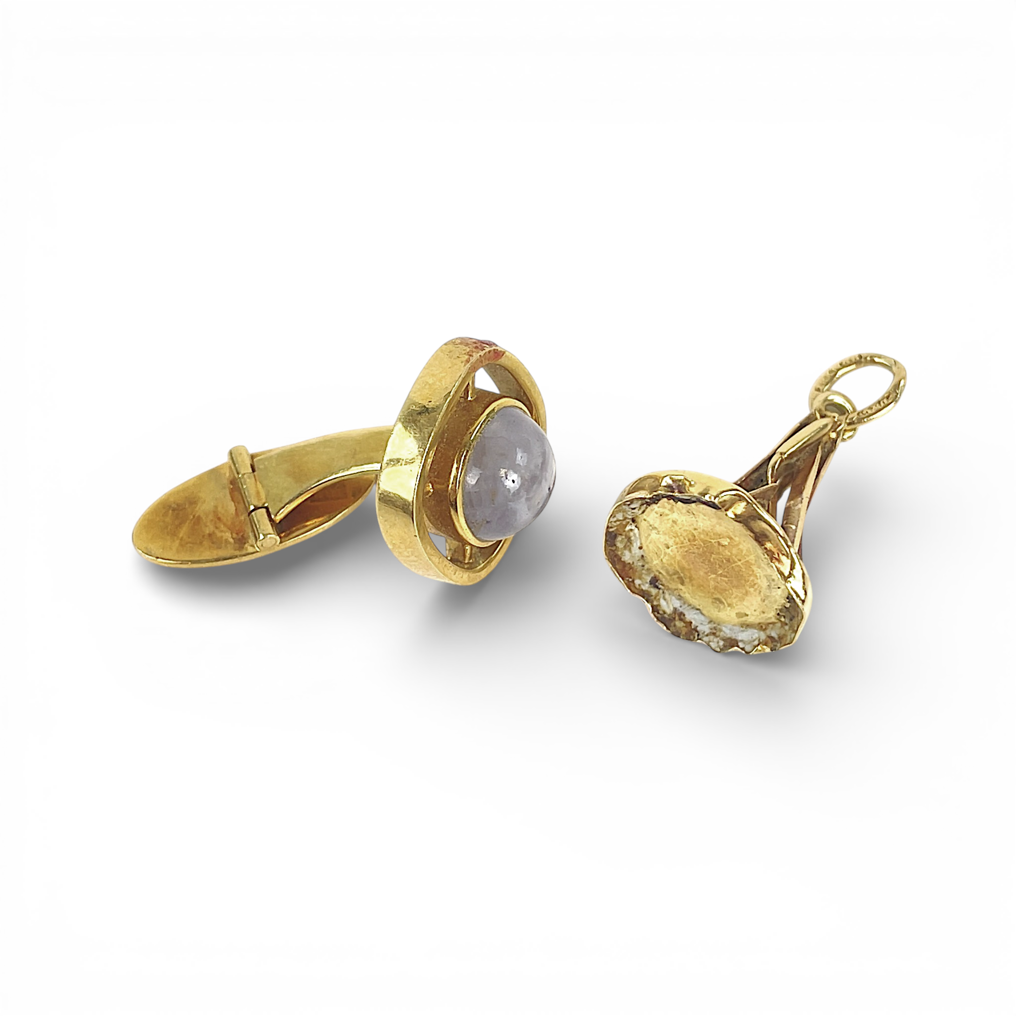 HÄNGE samt MANSCHETTKNAPP, 18K guld.