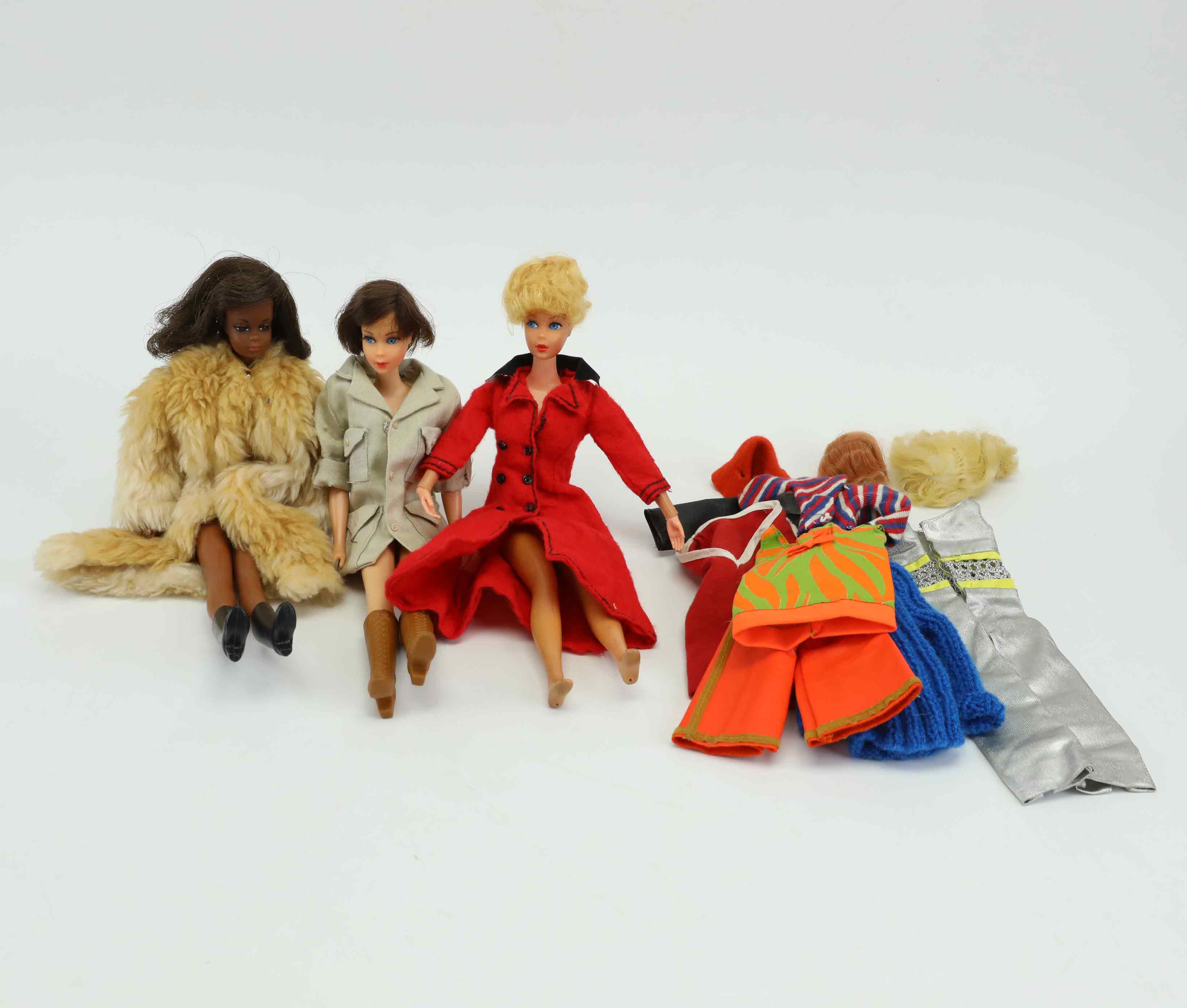BARBIE. DOCKOR & KLÄDER, TILLBEHÖR, 1960-tal.