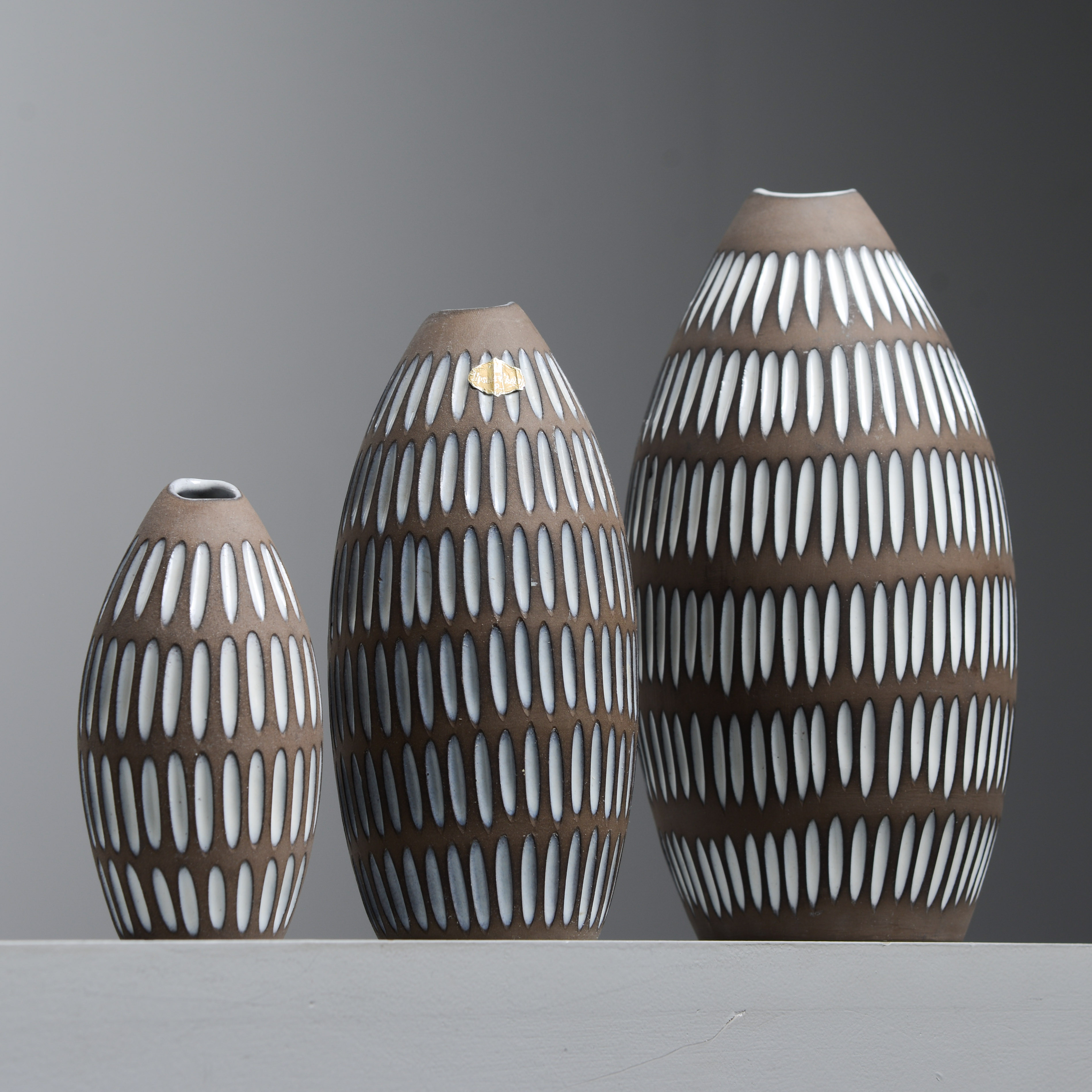 INGRID ATTERBERG. "Negro", vaser, 3 st, Upsala-Ekeby, 1953-58.