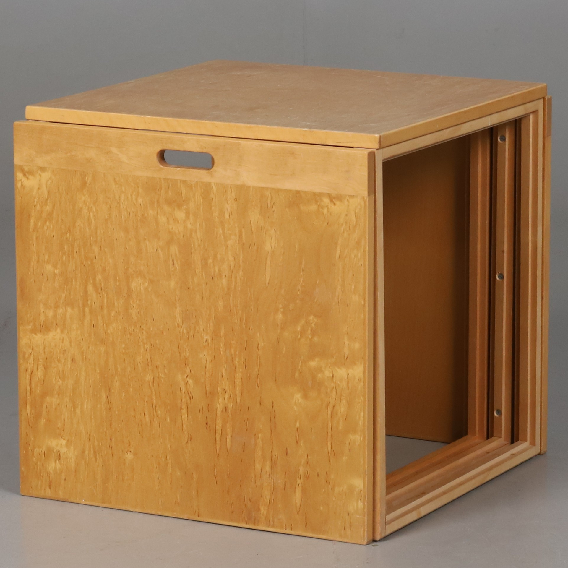 SATSBORD, 3 delar, björk och rotfanèr, 1900-tal.