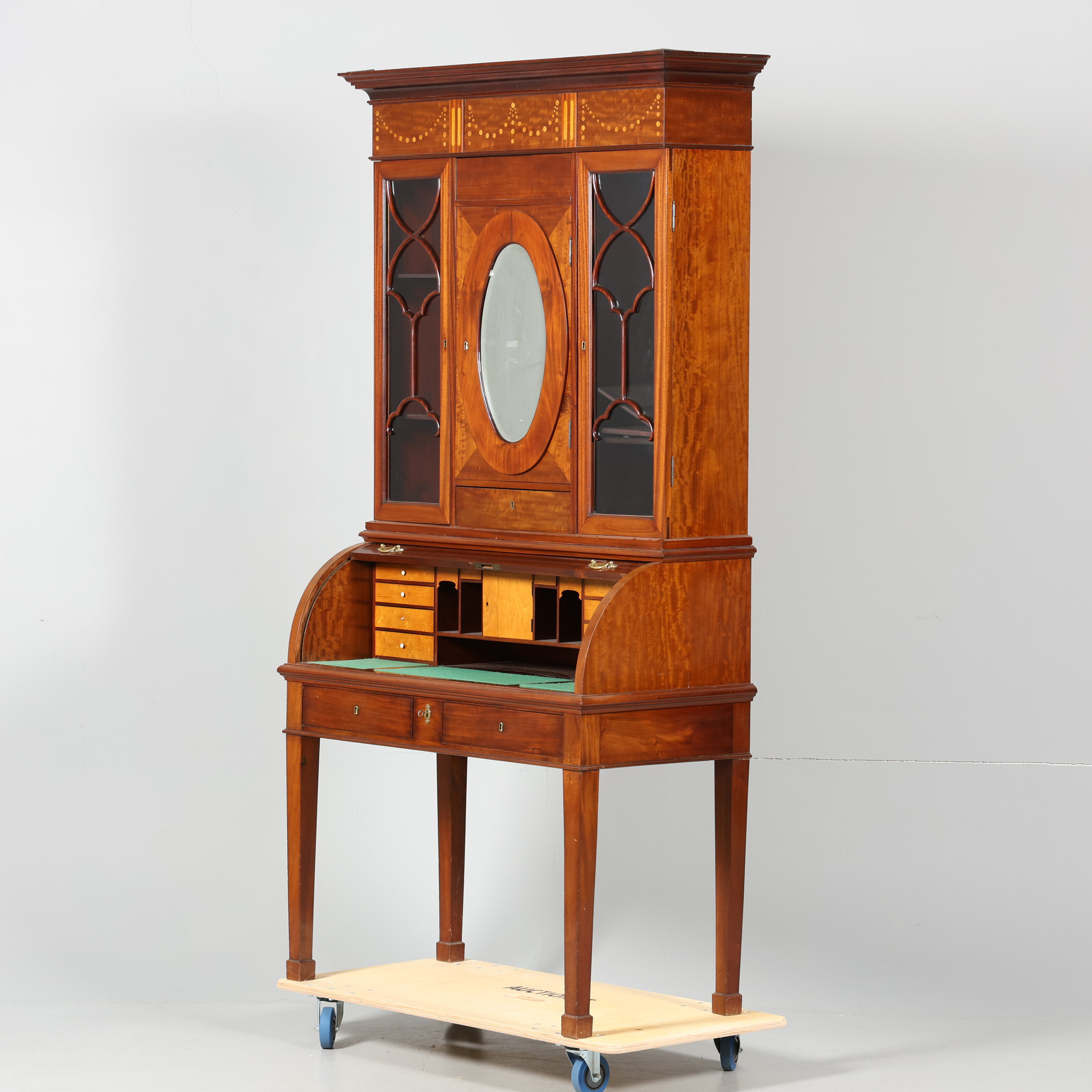 RULLKLAFFSEKRETÄR med vitrinöverdel, empire, 1800-tal.