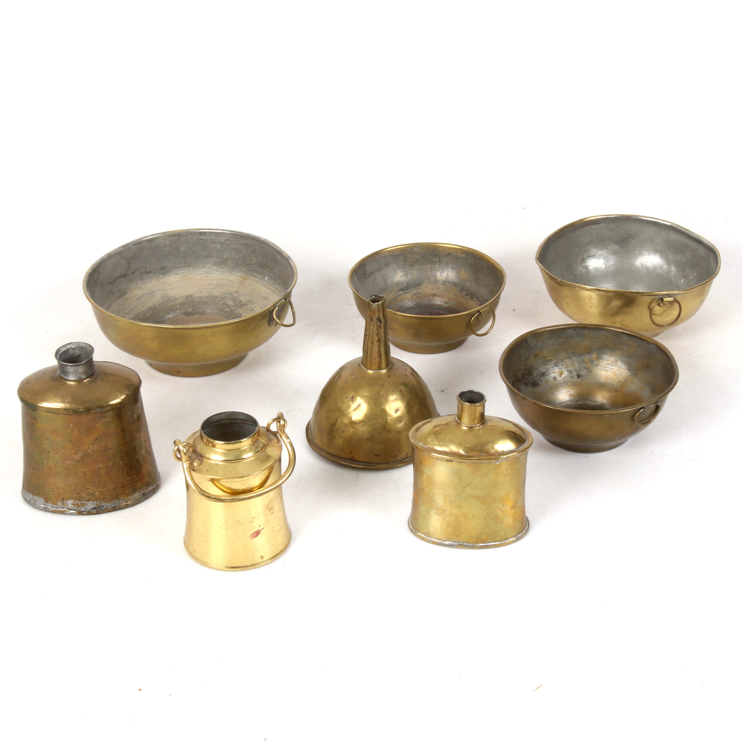 KÄRL, 9 st, mässing, bl.a. Skultuna, 18 & 1900-tal.