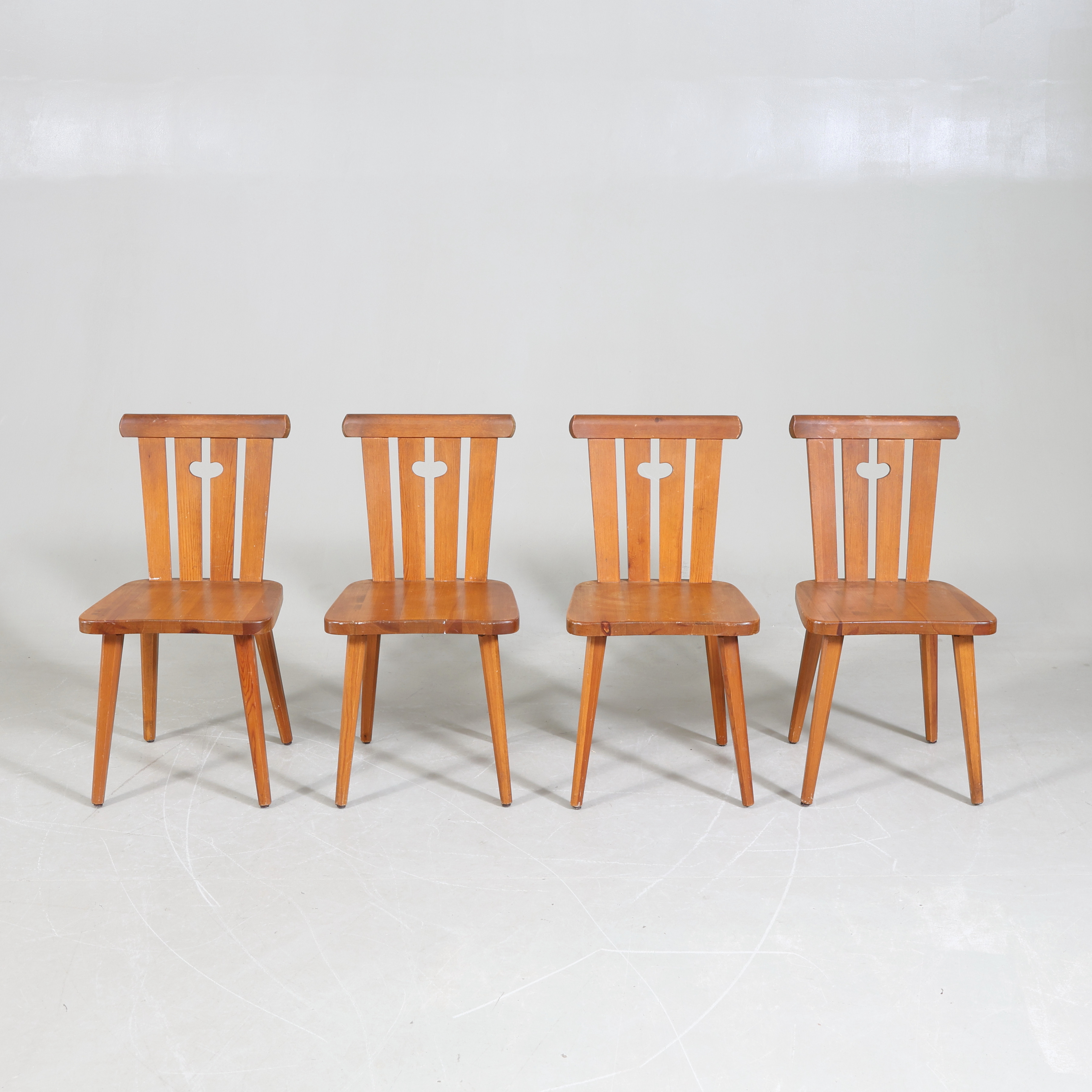 GÖRAN MALMVALL. stolar, 4 st, furu, Karl Andersson & Söner, 1900-talets mitt.
