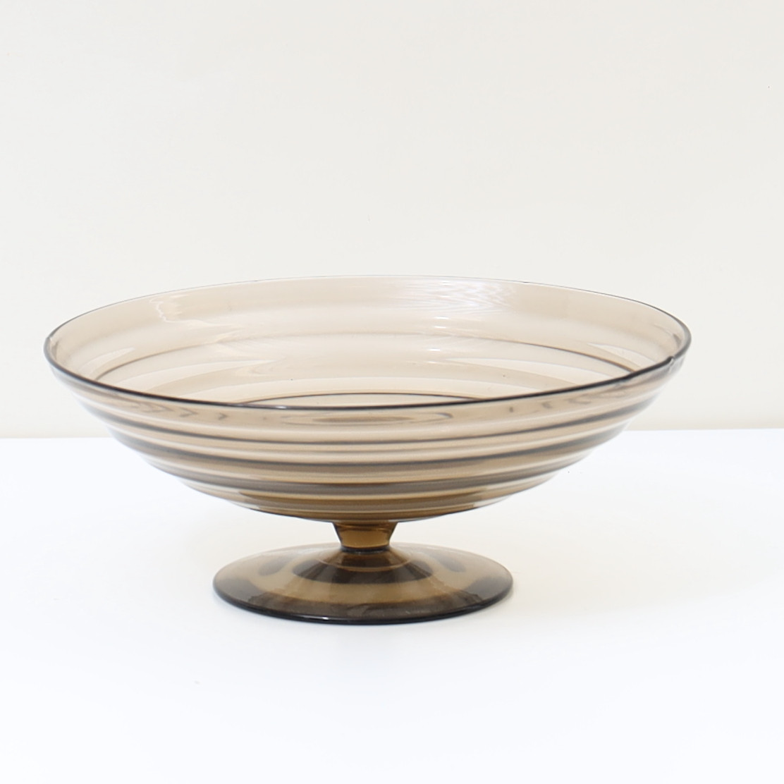 EDWARD HALD. Skål på fot, Sandviks glasbruk, Art deco.