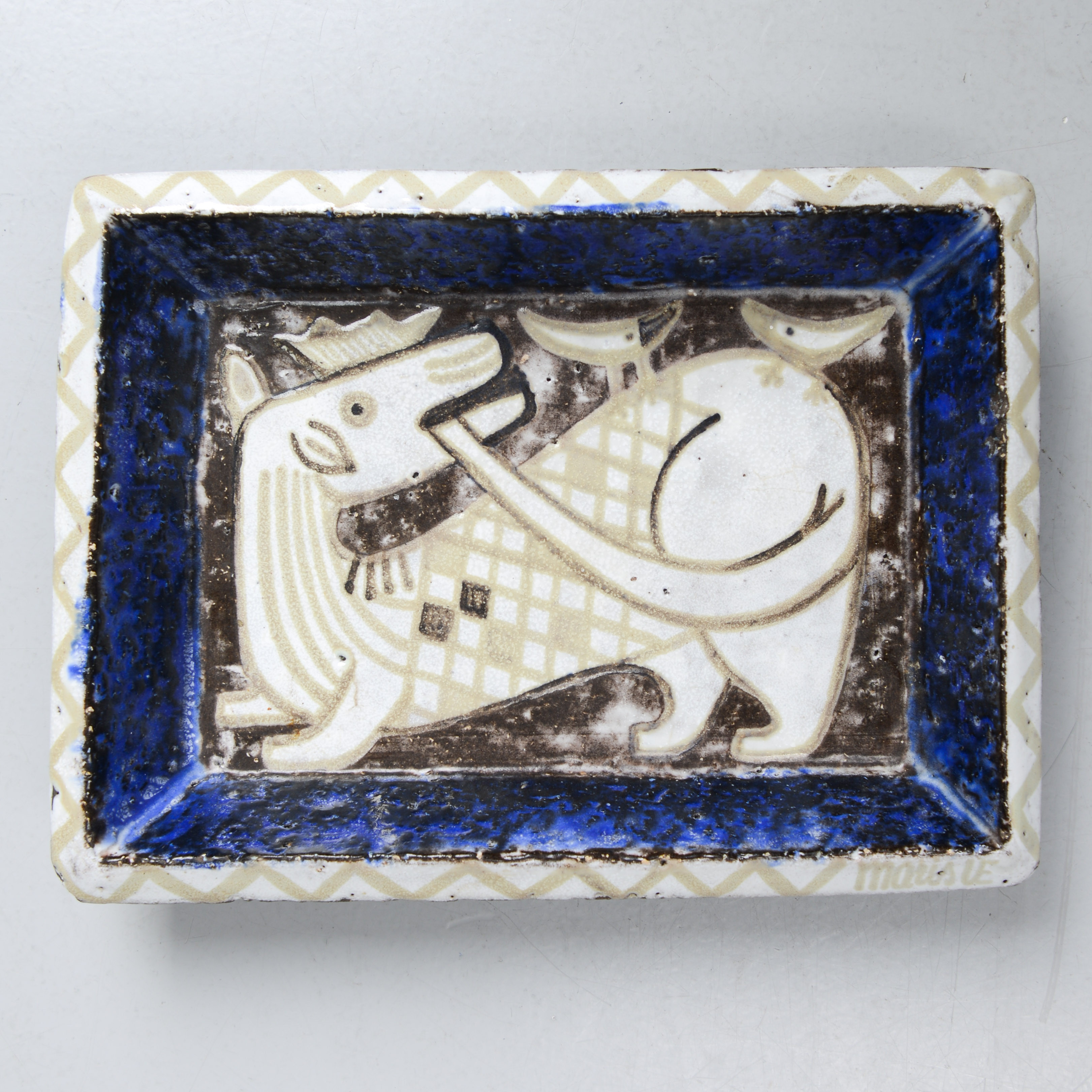 MARI SIMMULSON. "Kort Serie", fat, modell S2, signerad samt numrerad 62/100, Upsala-Ekeby, 1956.