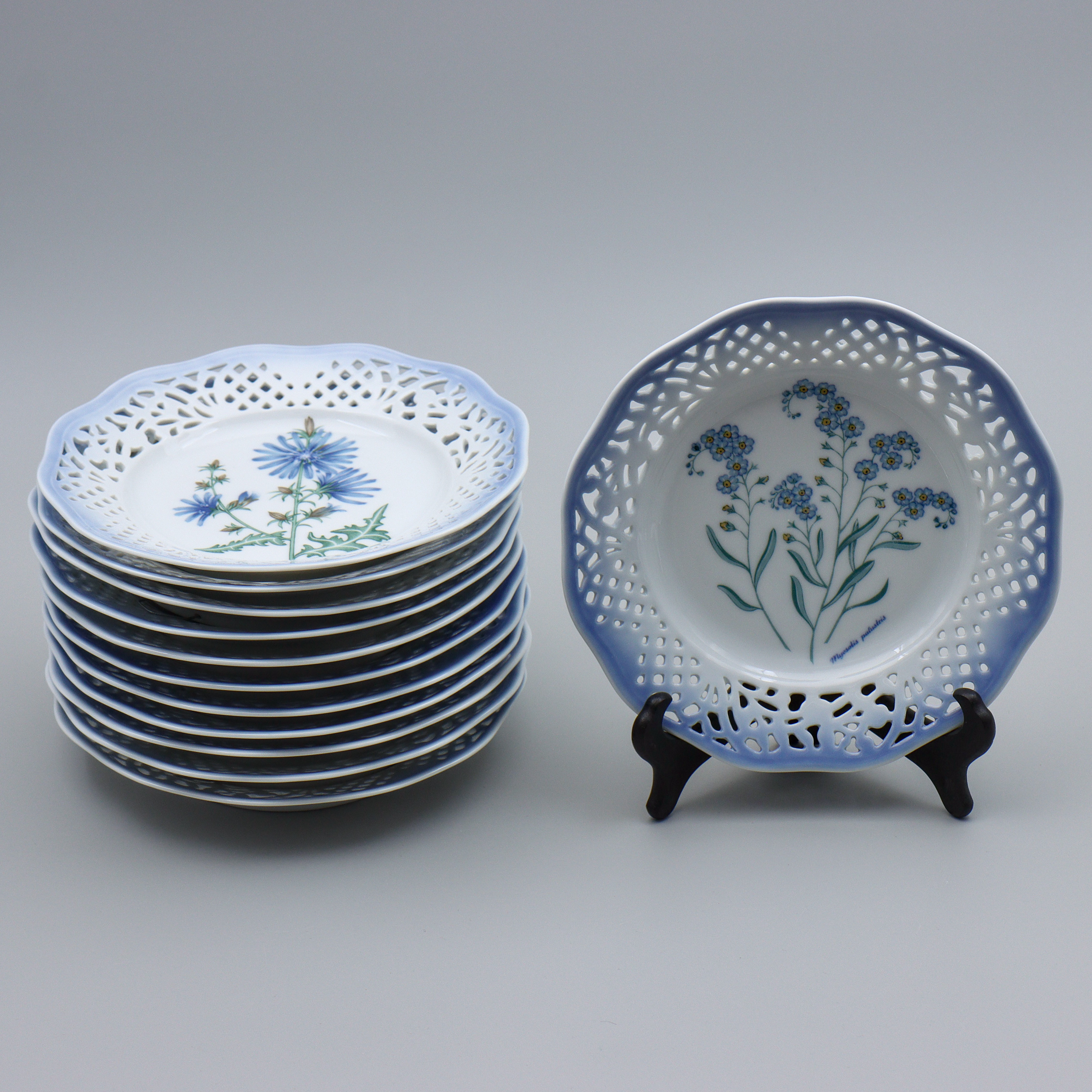 KAJ BECKMAN, 12 FAT, SCHUMANN ARZBERG, VÄGGHÄNGDA.