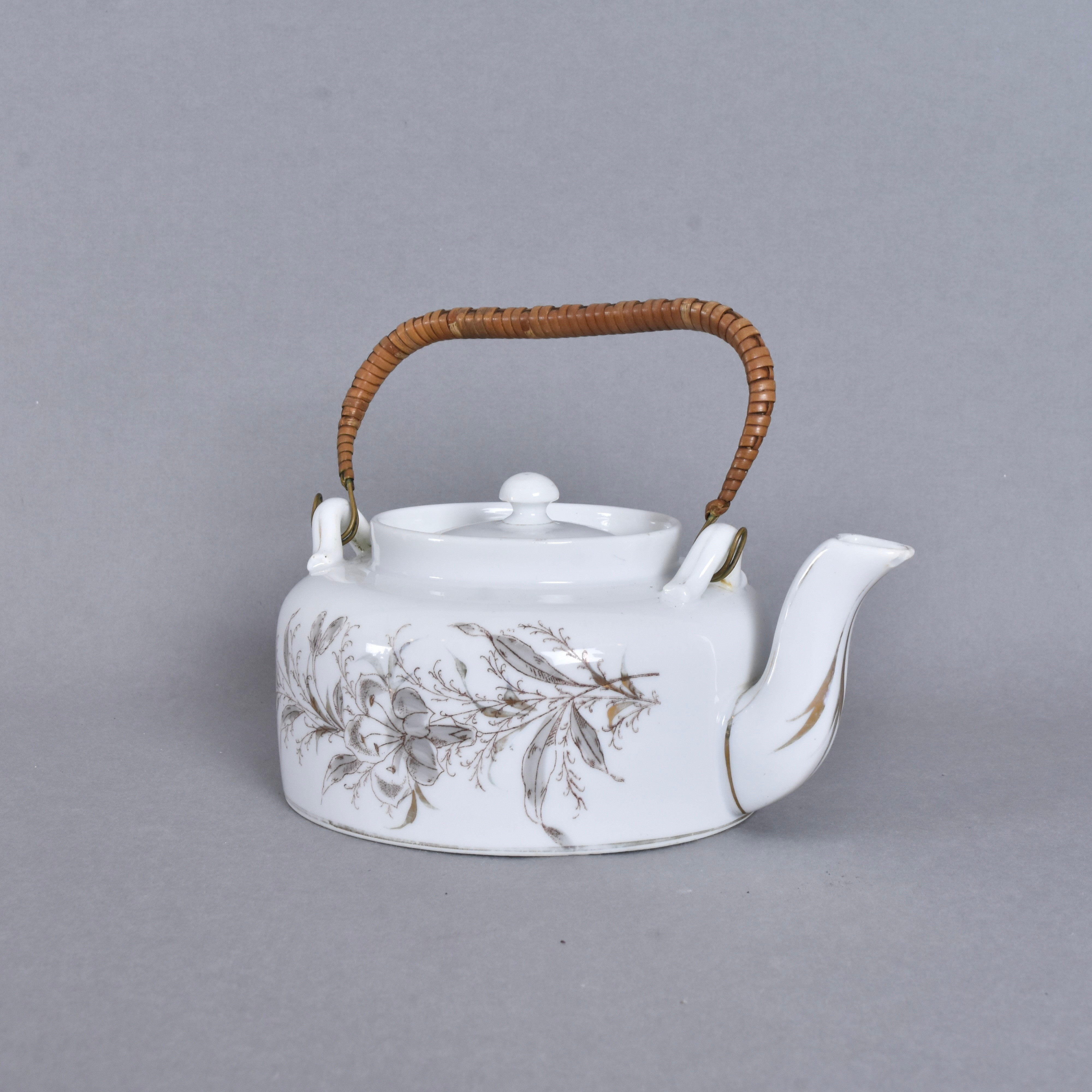 THEKANNA, porslin, Ryssland, 1800-talets slut.