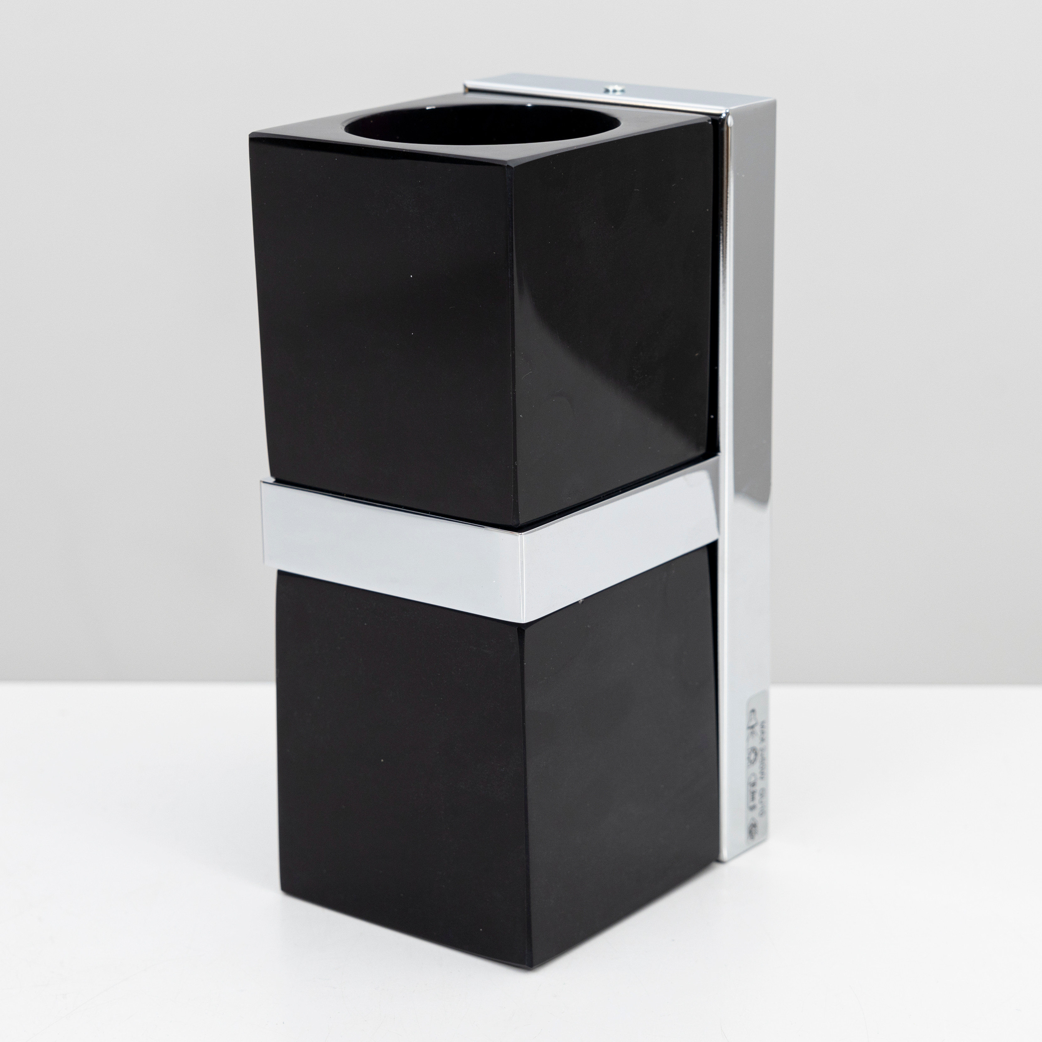 LAMPA, Cubetto D28, för Fabbian, Italien, samtida.