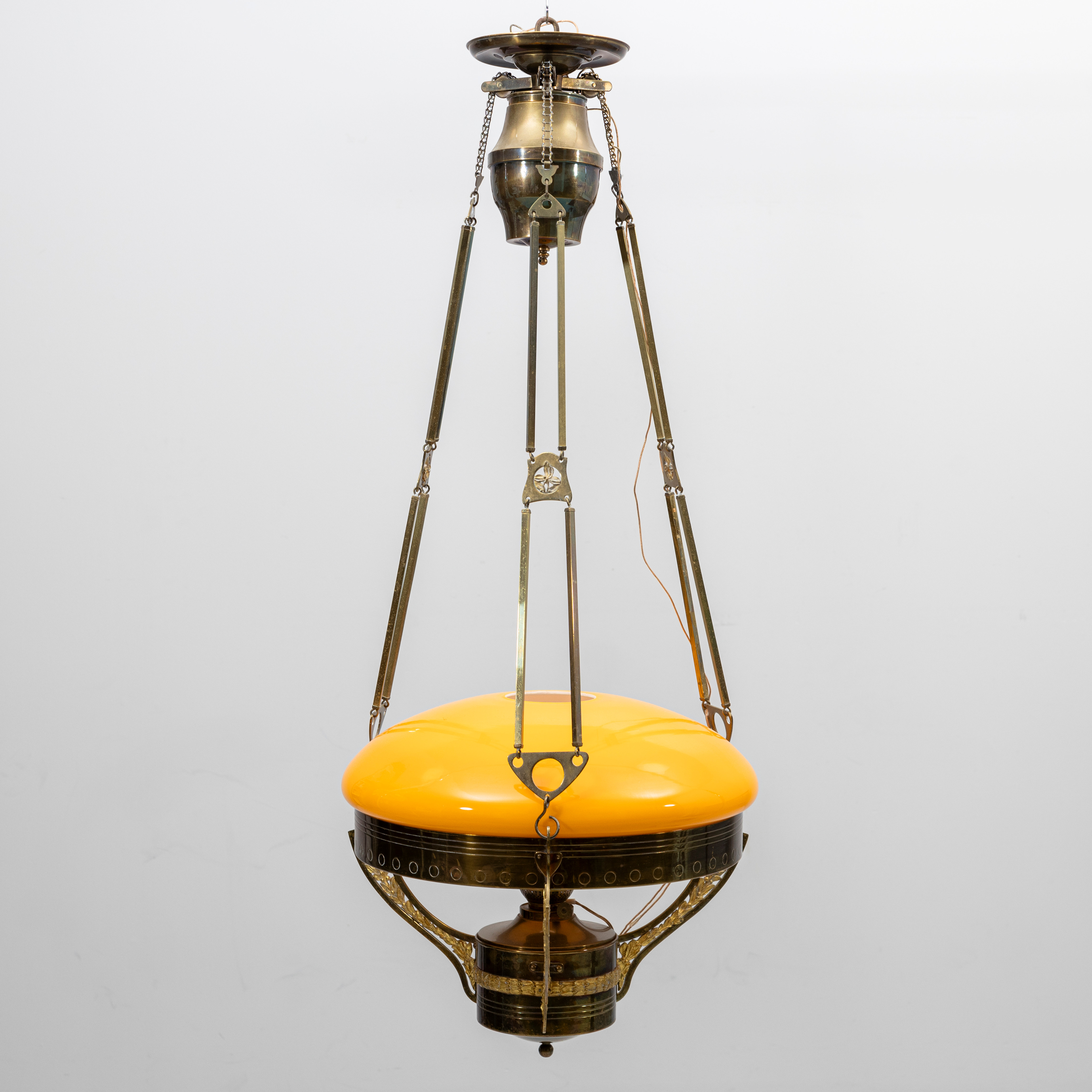 TAKLAMPA, Jugend, 1900-talets början.