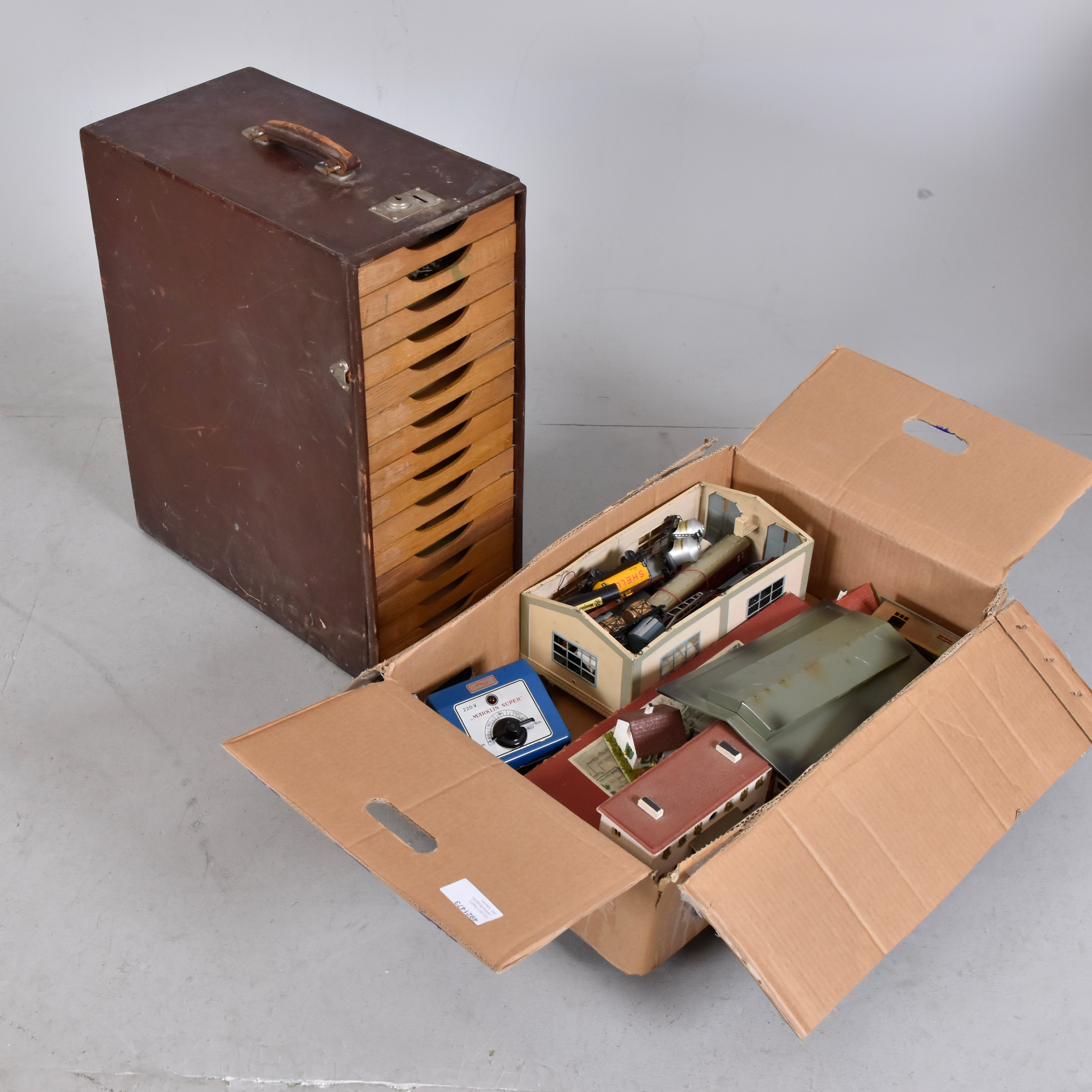 STORT PARTI JÄRNVÄGSDELAR, Märklin.