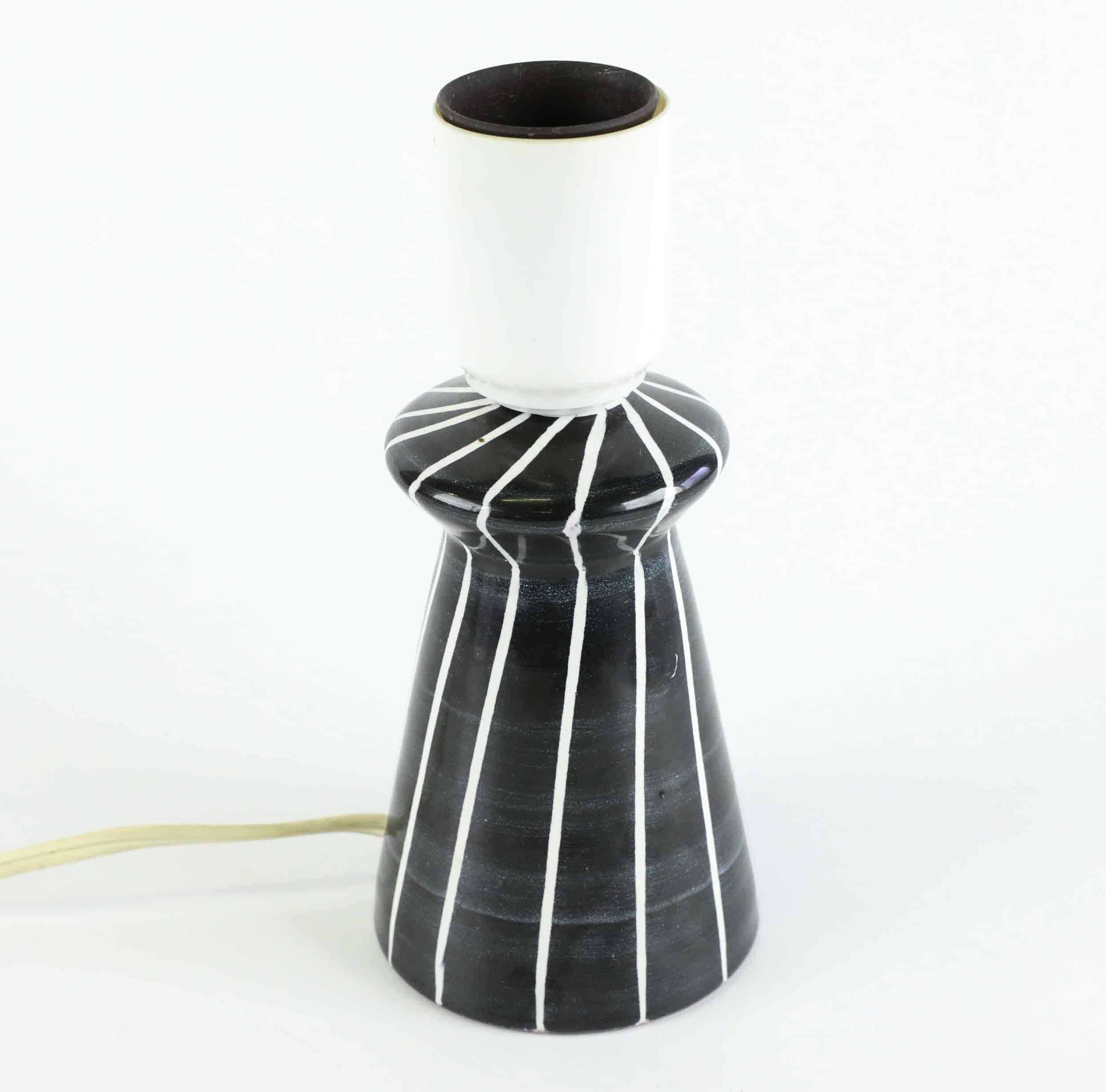 BORDSLAMPA, keramik, 1970-tal.