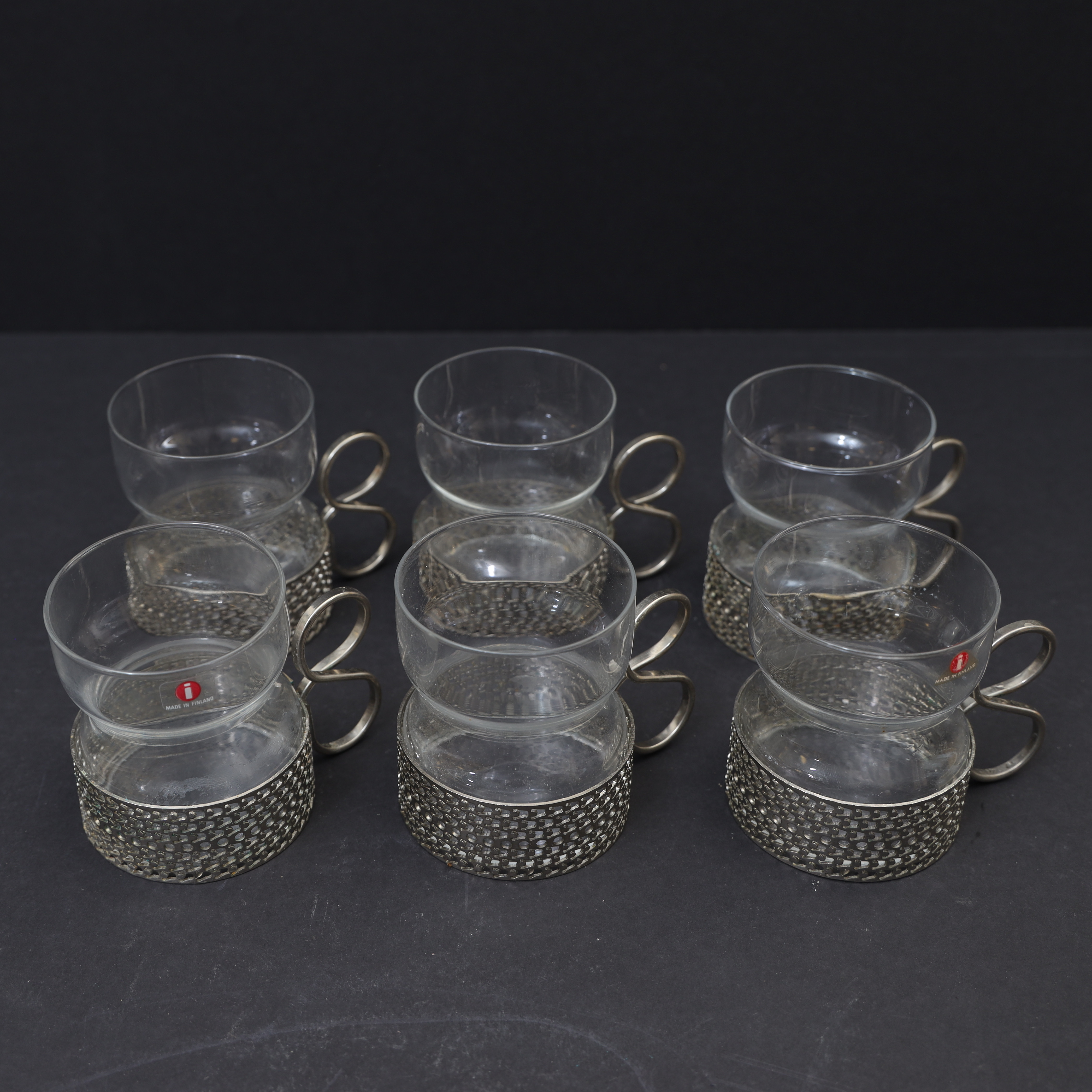 TIMO SARPANEVA. Glasservisdelar "Tsaikka" Iittala.