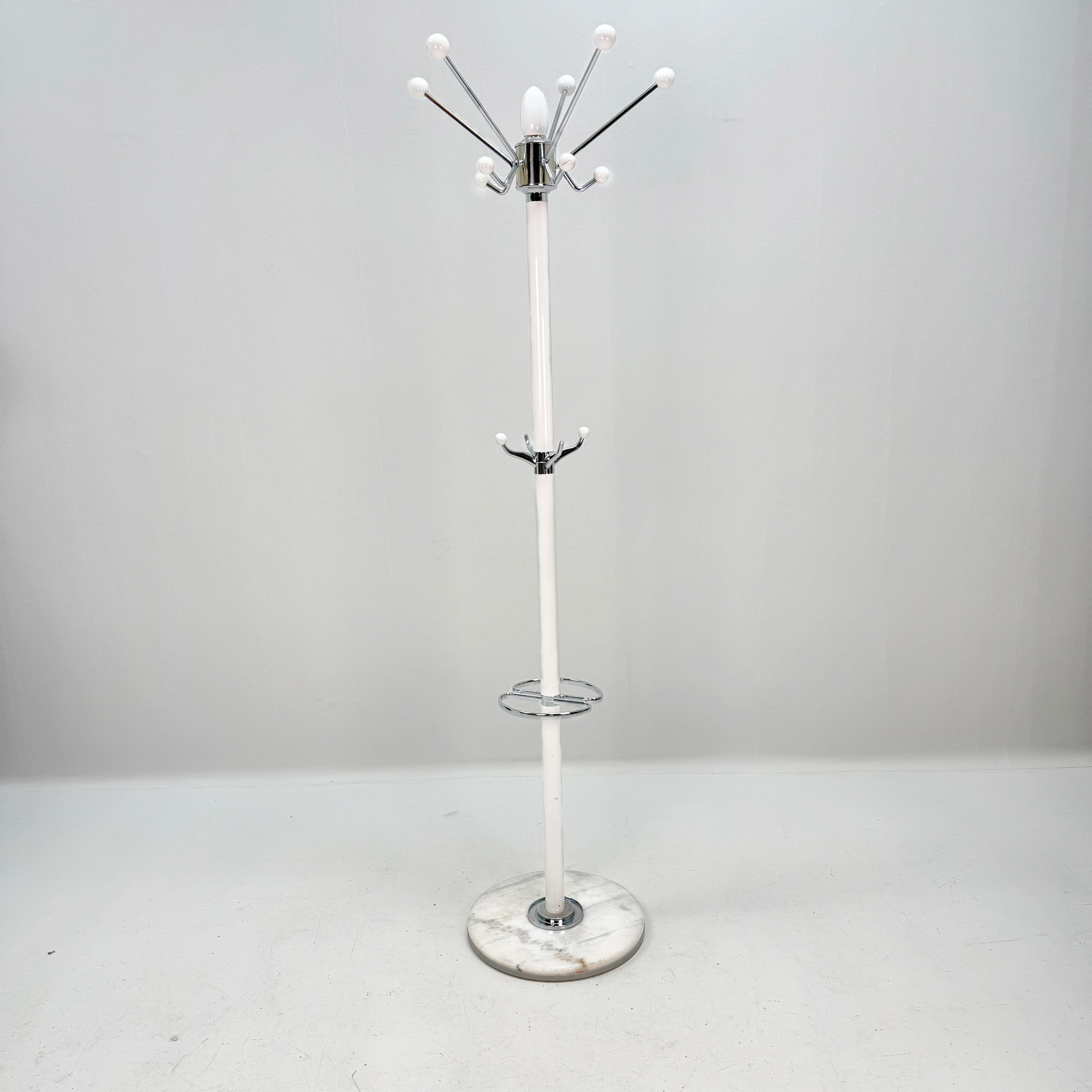 TAMBURMAJOR , metall, plast med marmor fot, 2000 tal.