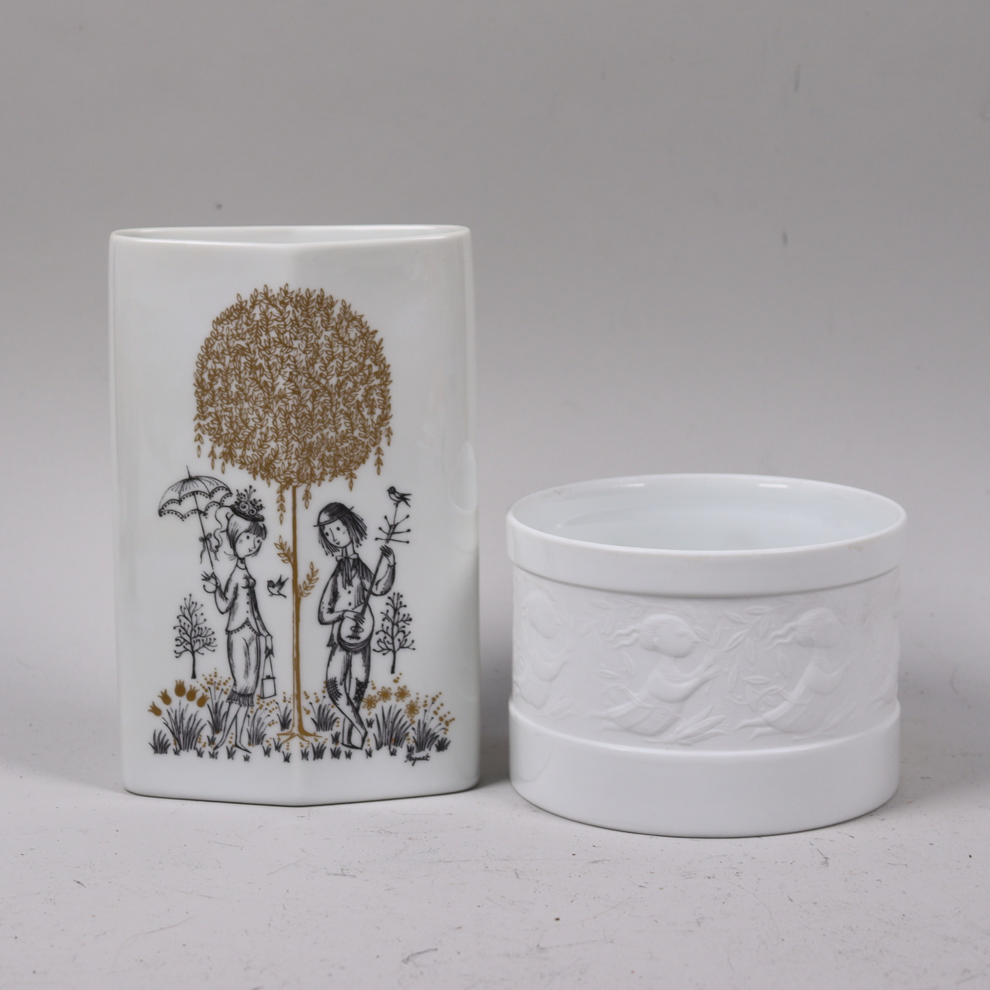 ROSENTHAL, Björn Wiinblad och Raymond Peynet, vas och ytterfoder, 2 delar.