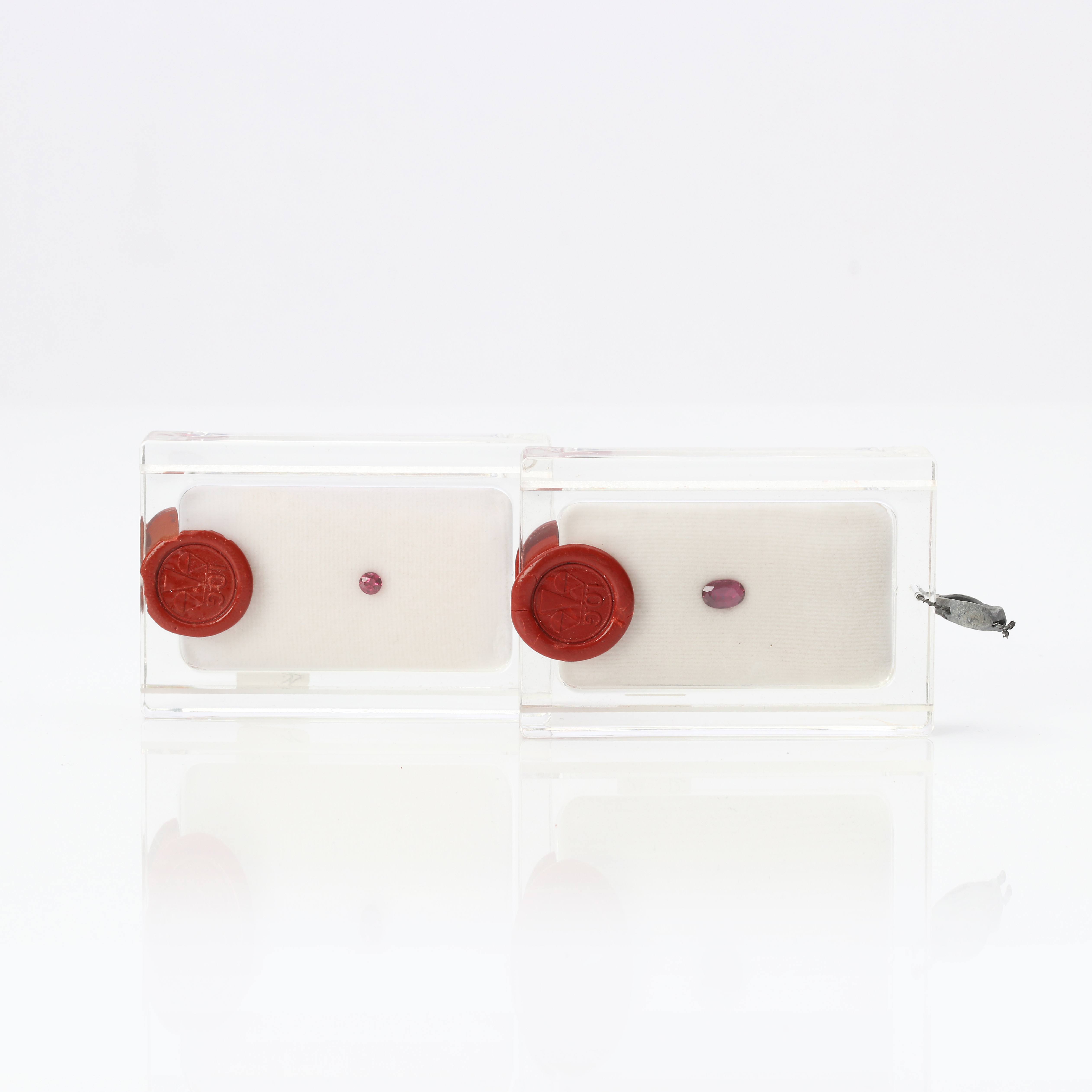 RUBINER 2 st, 1,70 ct, 0,77 ct.