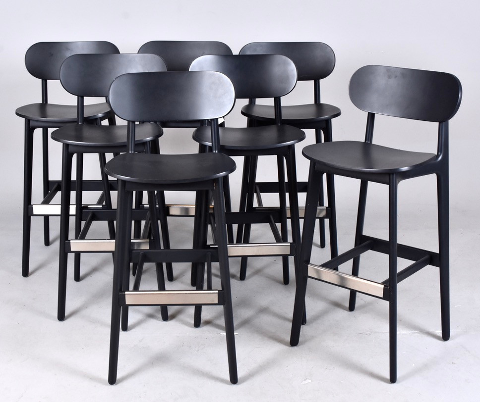 BARSTOLAR, 7 st, gråsvart lackerad trä, Modus, modern tillverkning.