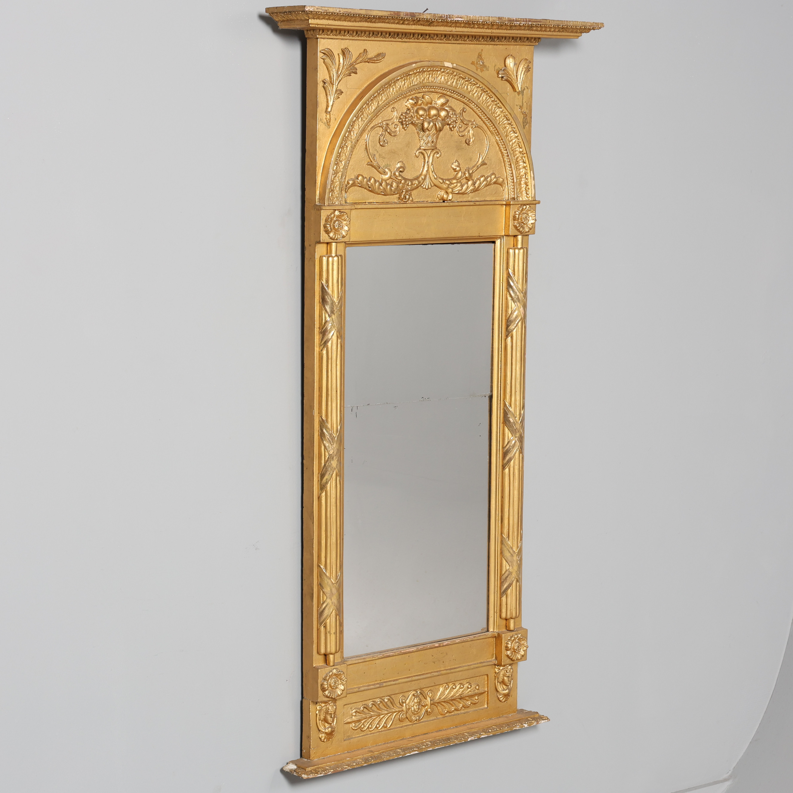 SPEGEL, Empire, 1800-talets första hälft, förgylld träram.