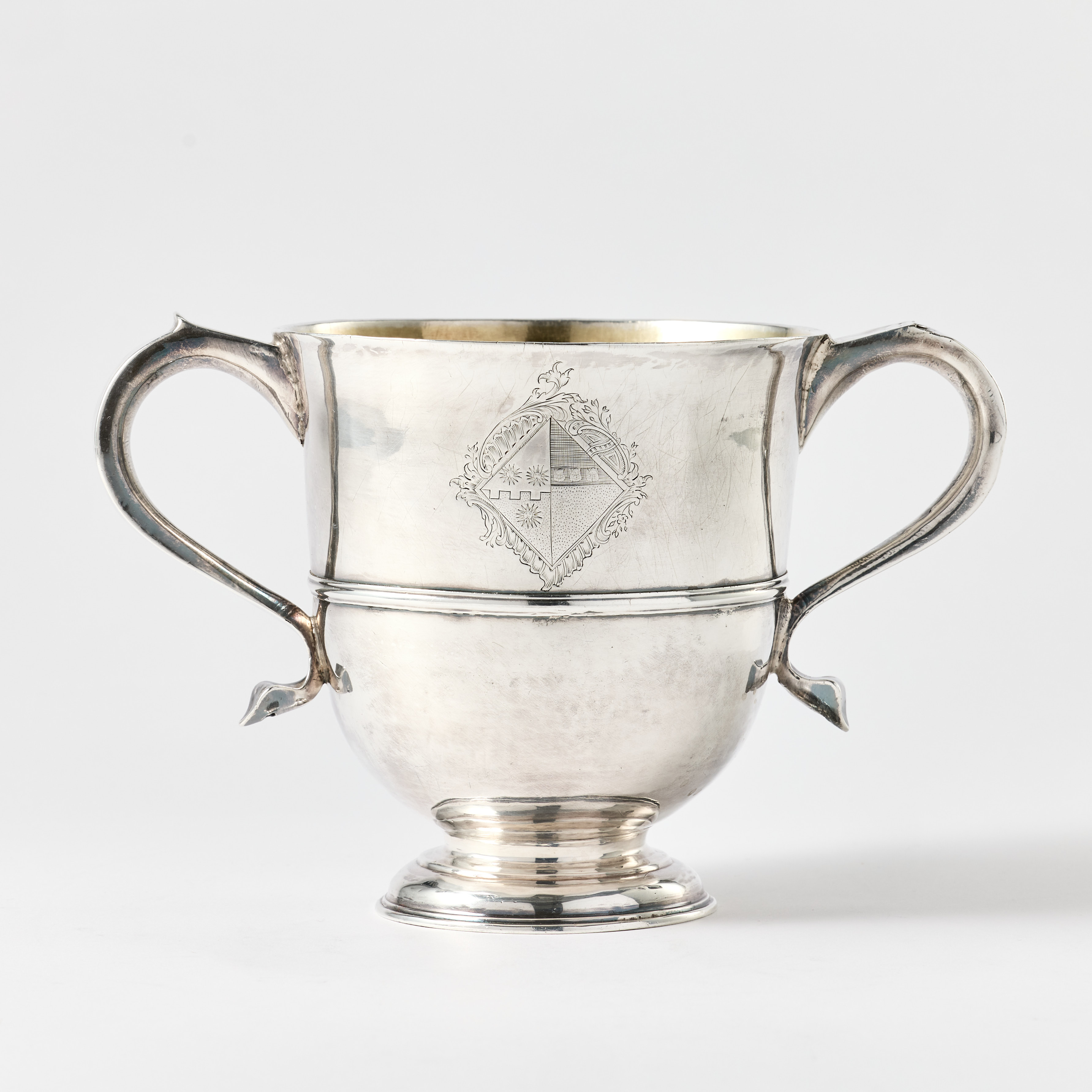 SETH LOFTHOUSE. Pokal med dubbla hänklar, silver, London 1714.