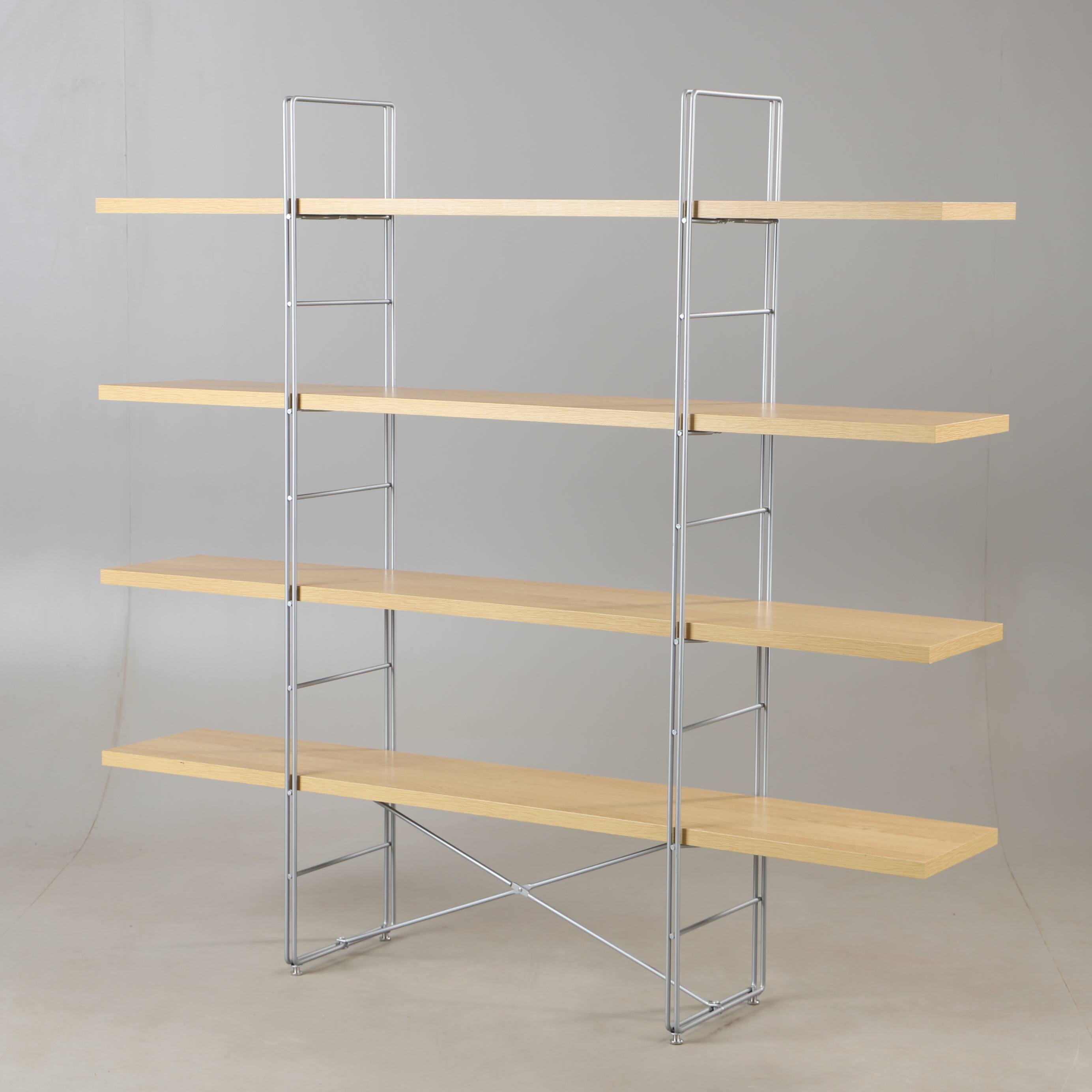 NIELS GAMMELGAARD. Bokhylla, "Enetri", IKEA.