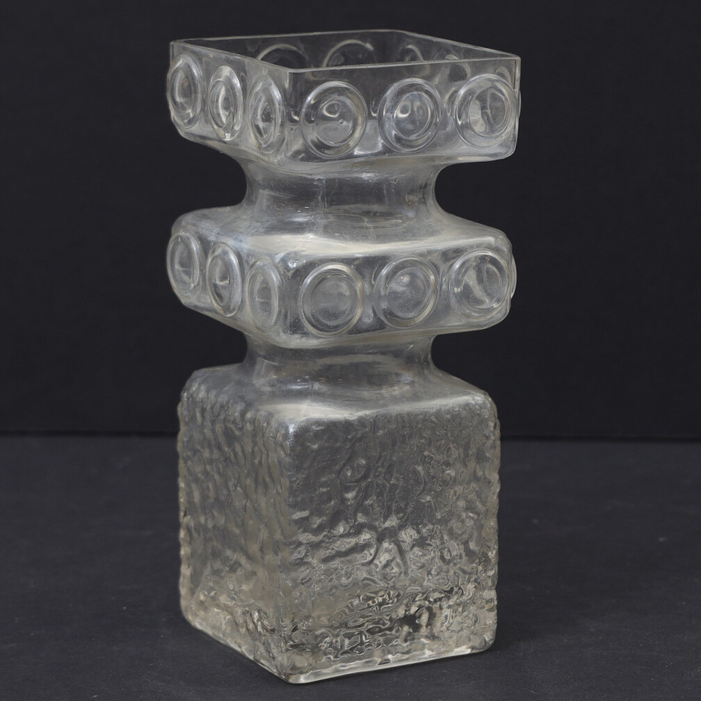 TAMARA ALADIN. Vas, "Kehrä" Riihimäen lasi, Finland.