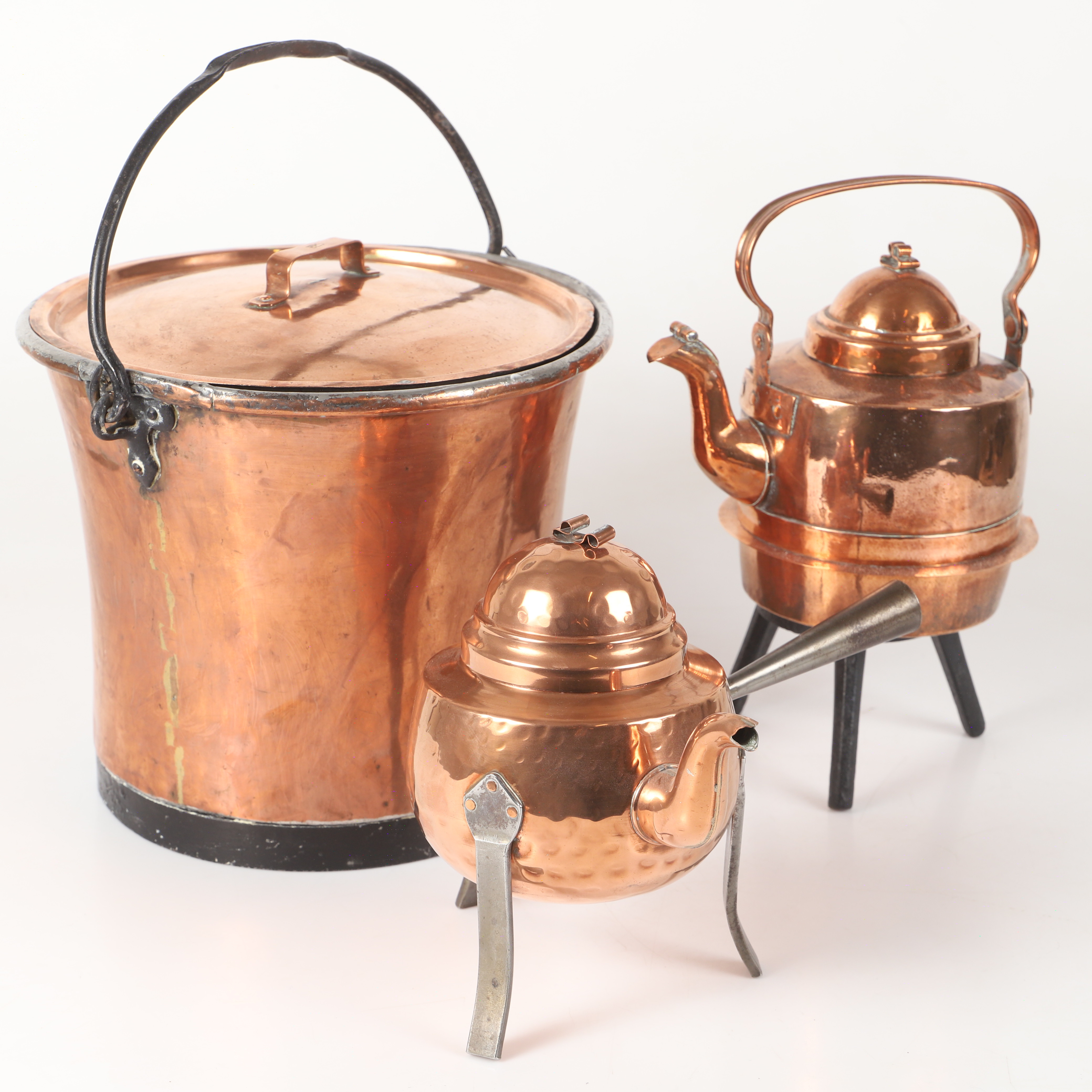 KAFFEPANNOR M.M., 3 delar, koppar, 1900-tal.