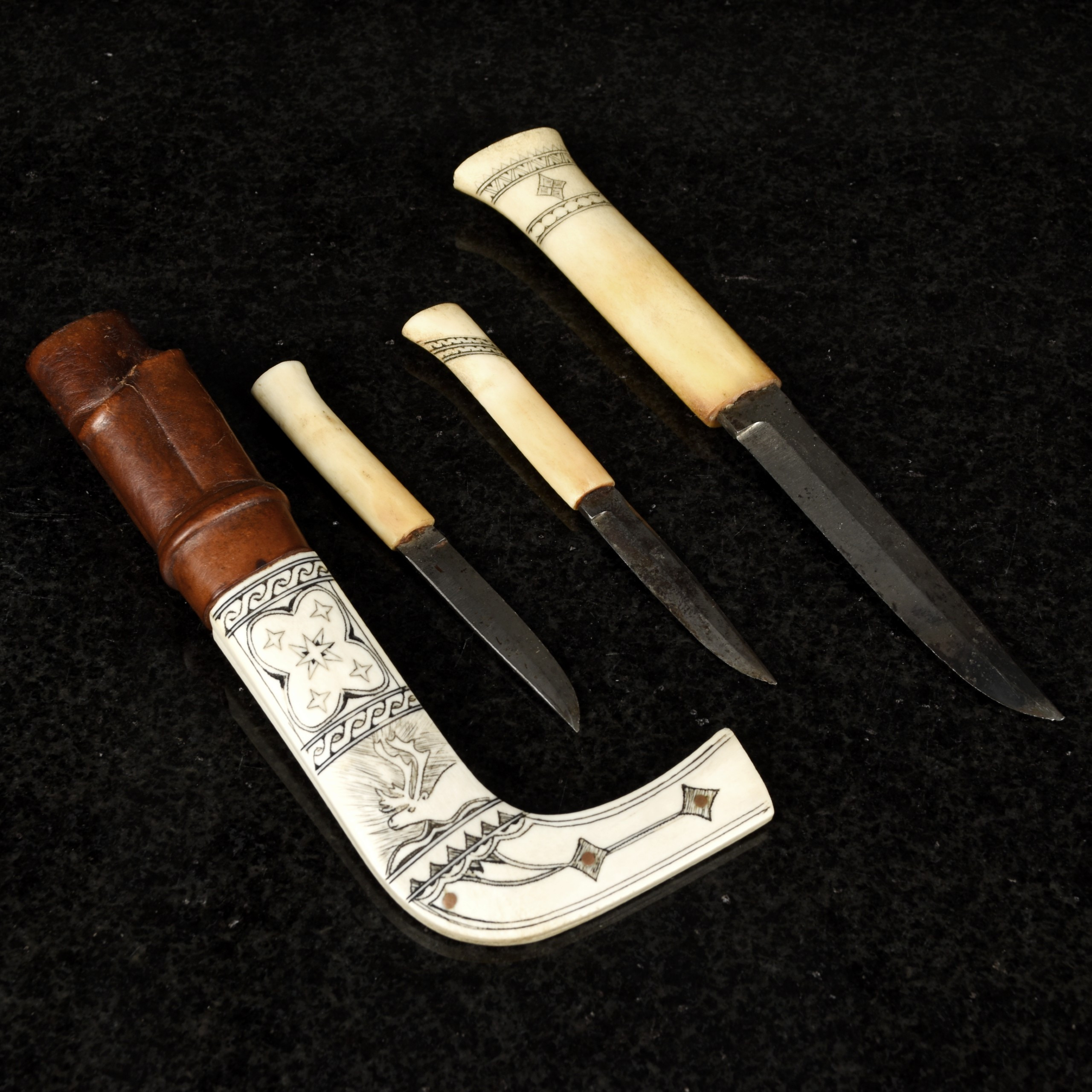 TRIPPELKNIV, Halvhorn.