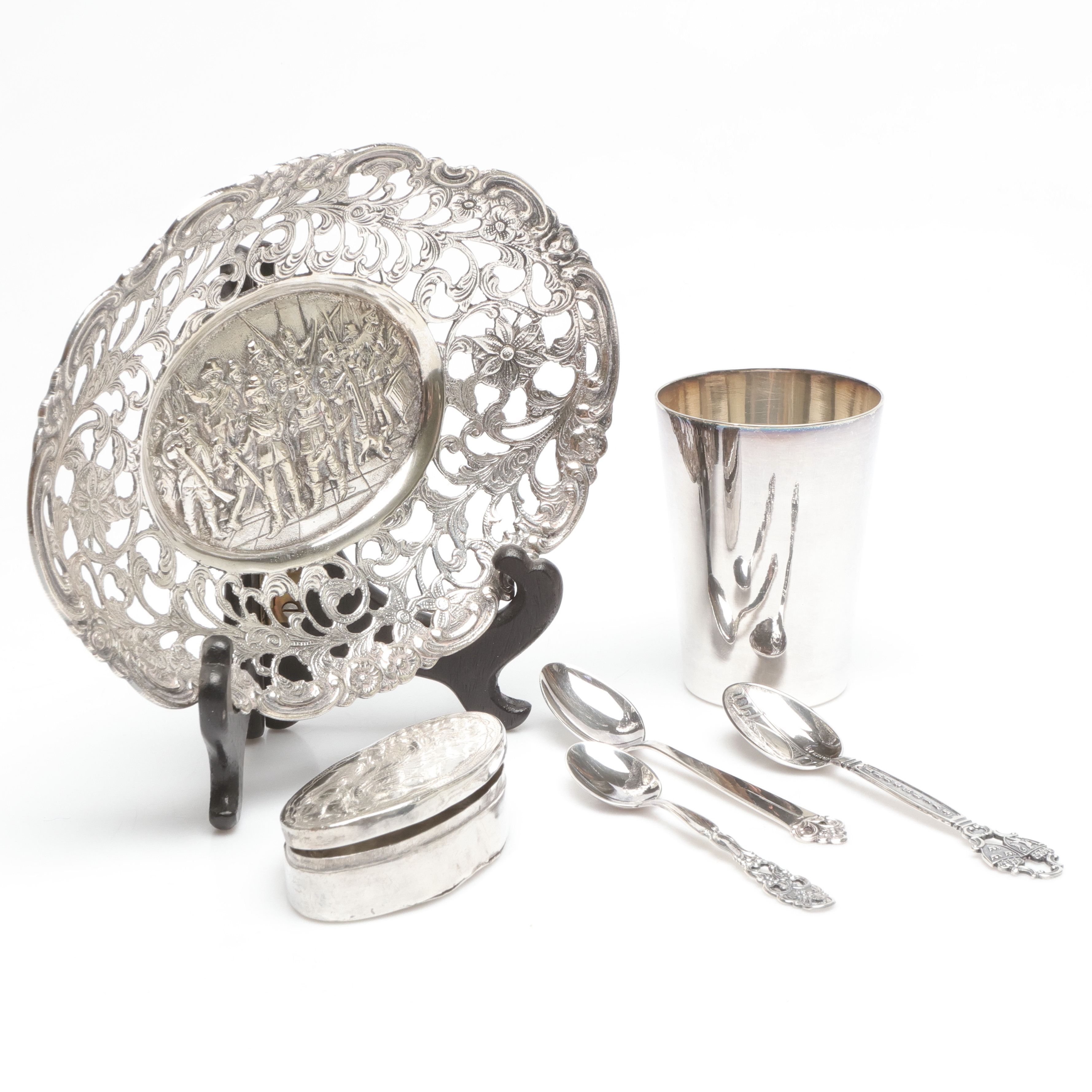 SILVER och NYSILVERFÖREMÅL, 6 delar, b.la. snusdosa Linderoth, 1854.