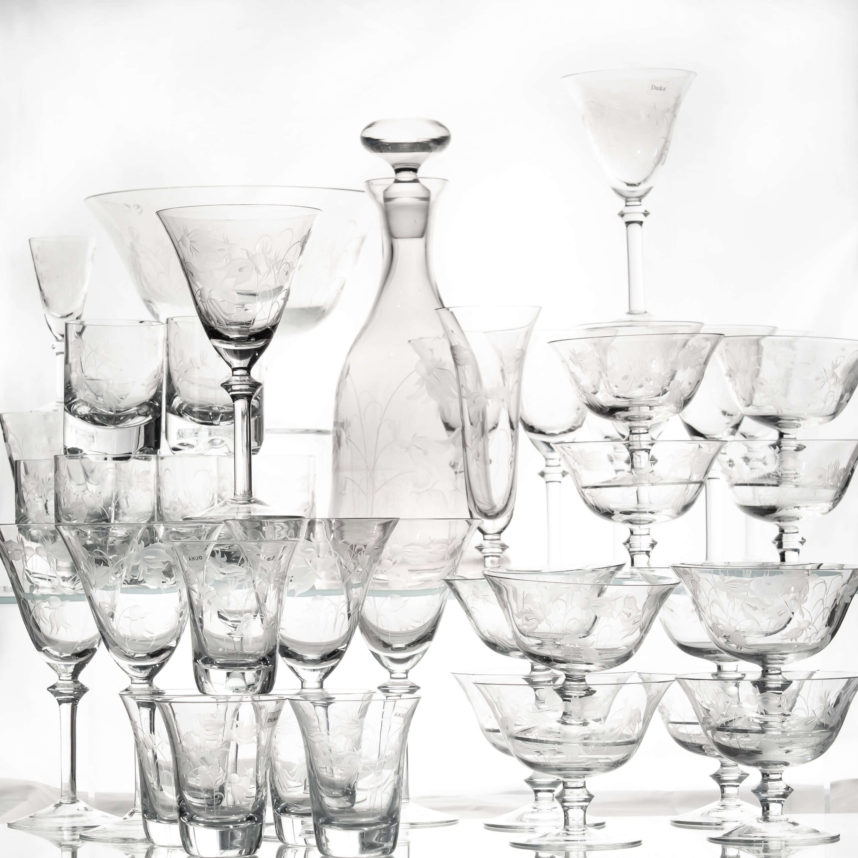 DUKA. GLASSERVIS, 44 delar, "Blåklocka", Kristall.