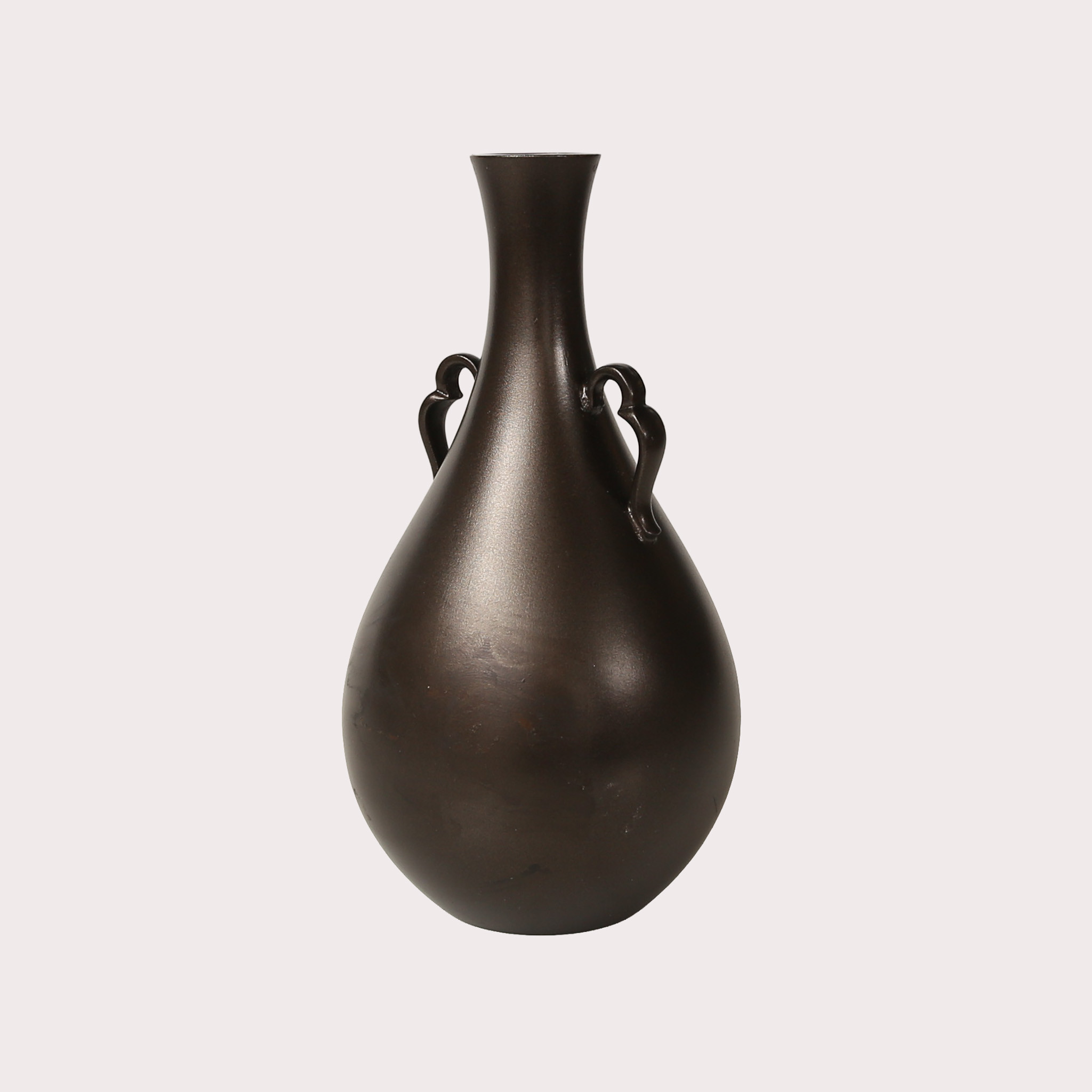 JUST ANDERSEN, droppformad vas med små handtag av patinerad brons, modell B 1746, Danmark.