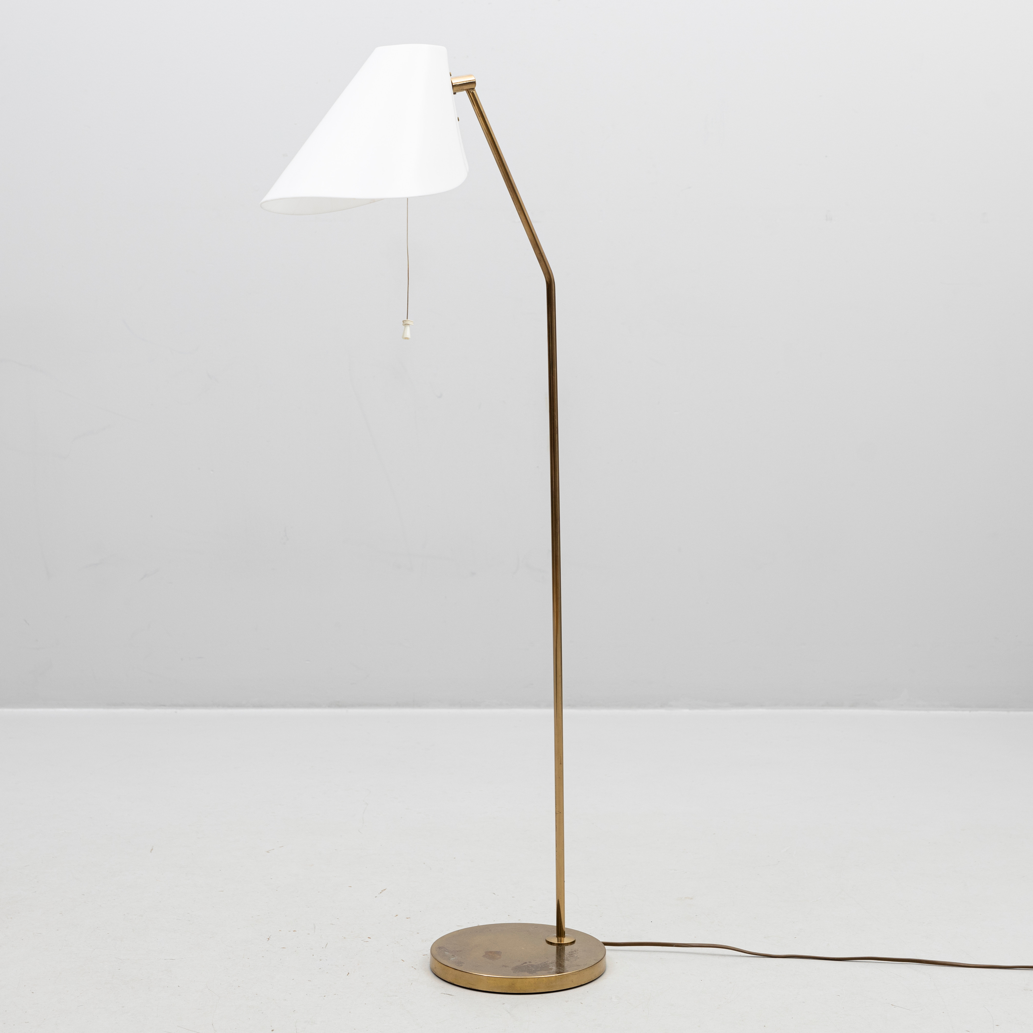 GOLVLAMPA, modell G-191, BERGBOMS, 1900-talets andra hälft.